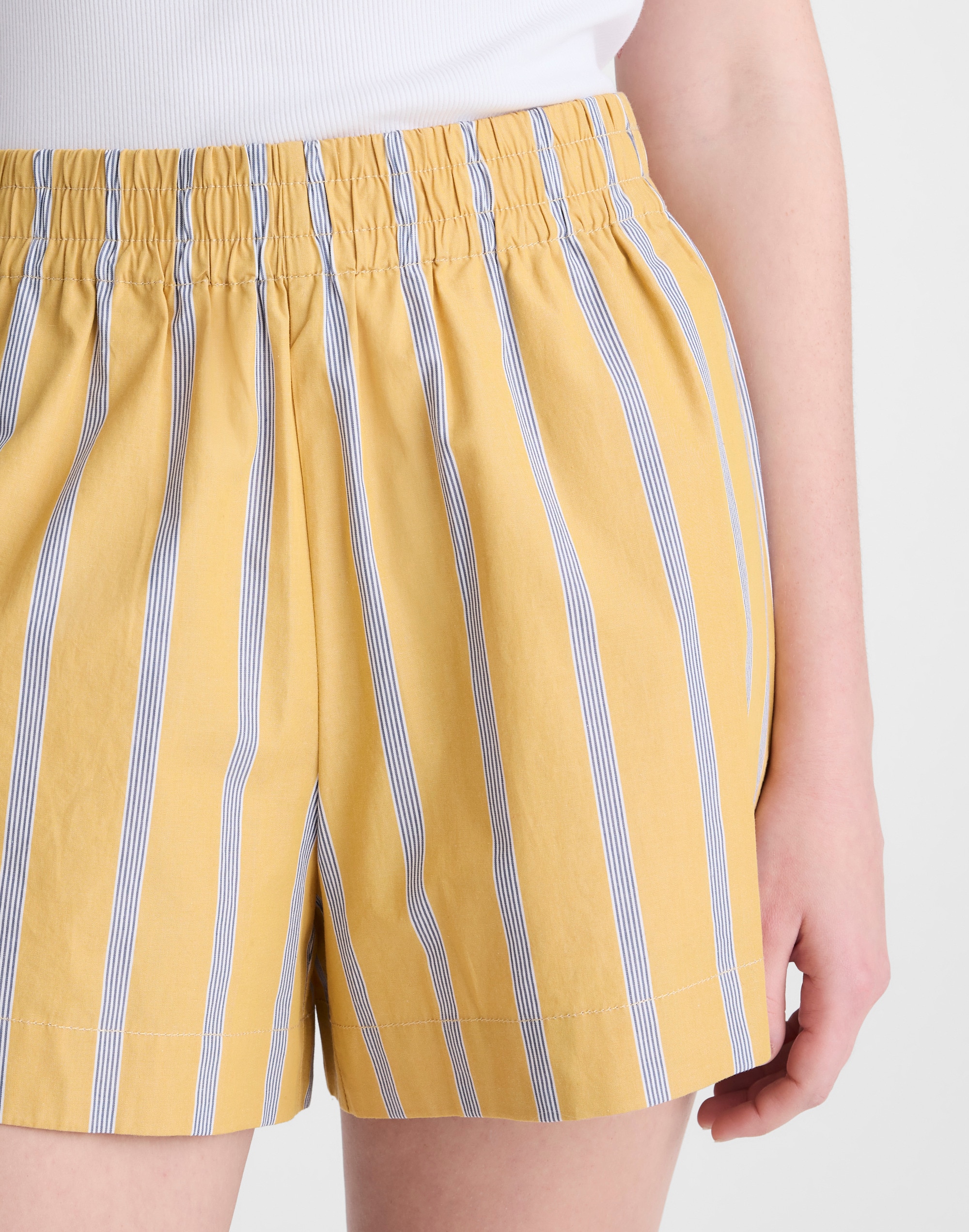 Pull-On Shorts in Washed Poplin