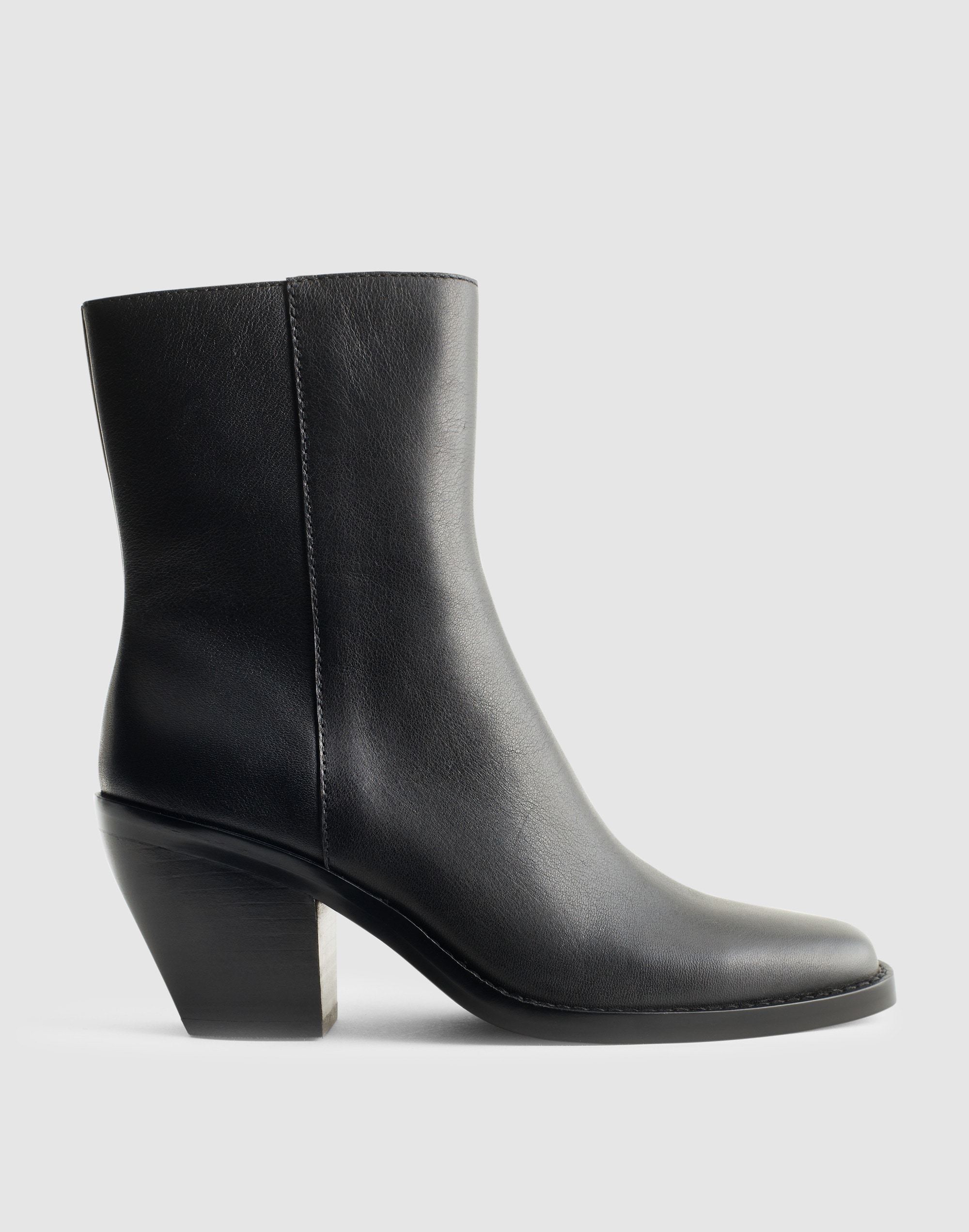 Madewell The Idris Side-zip Ankle Boot In Black