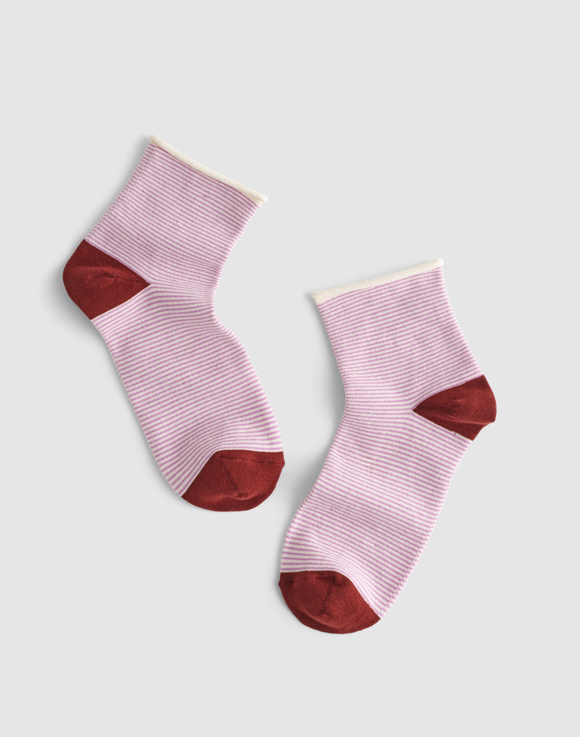Contrast-Stripe Ankle Socks
