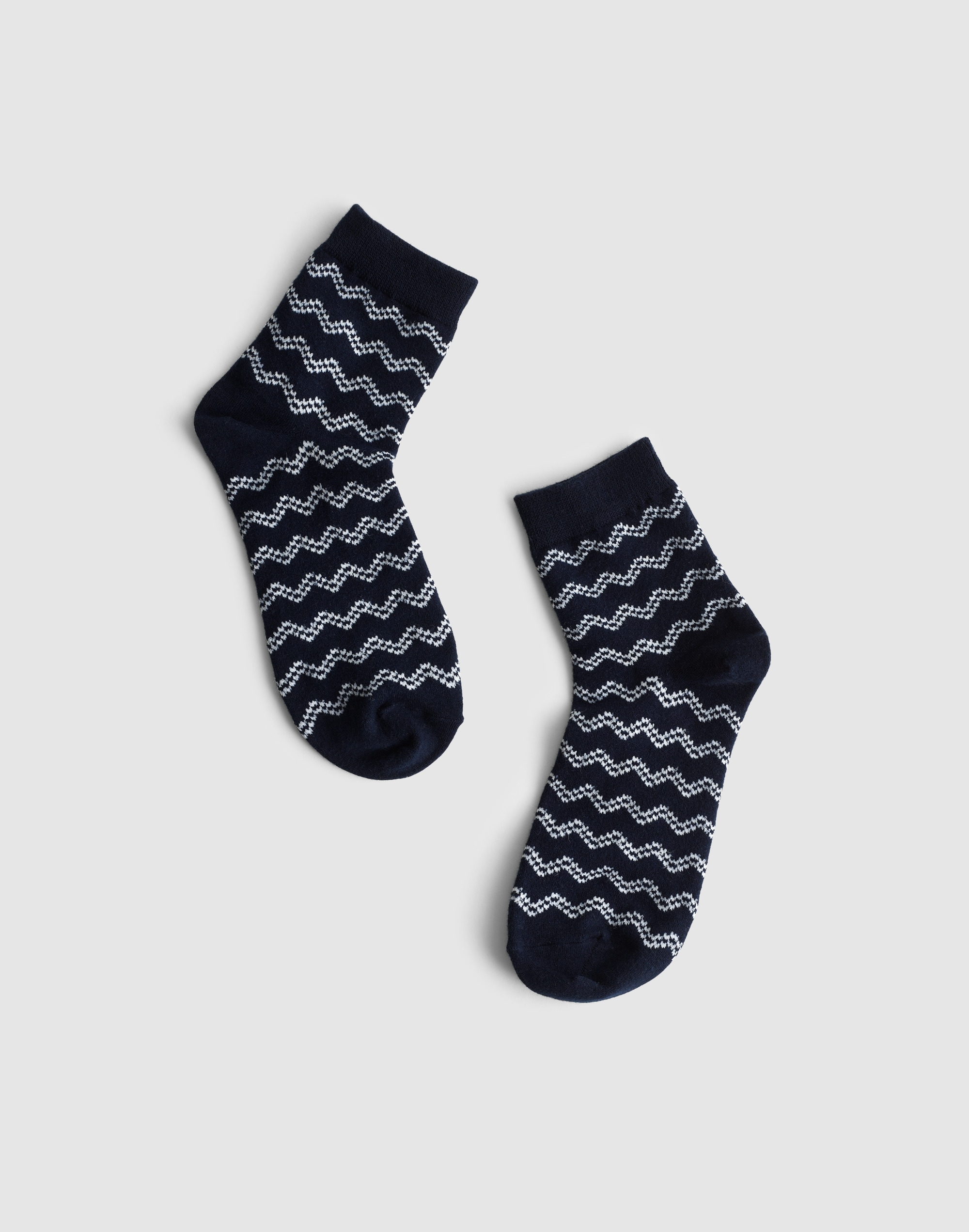 wavy stripe ankle socks