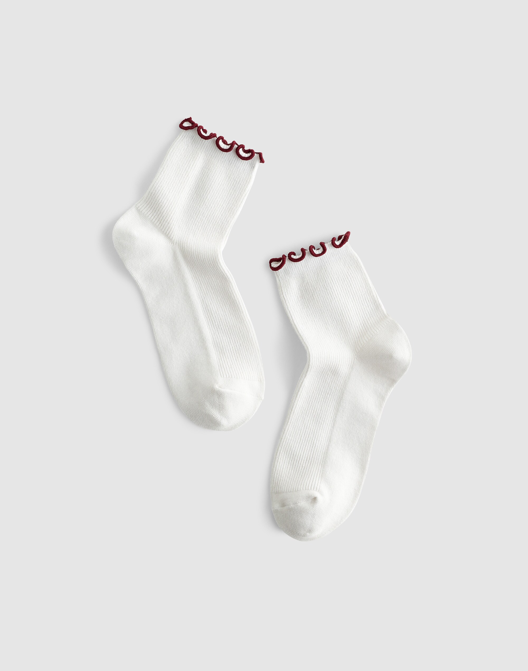 Ruffle-Trim Ankle Socks