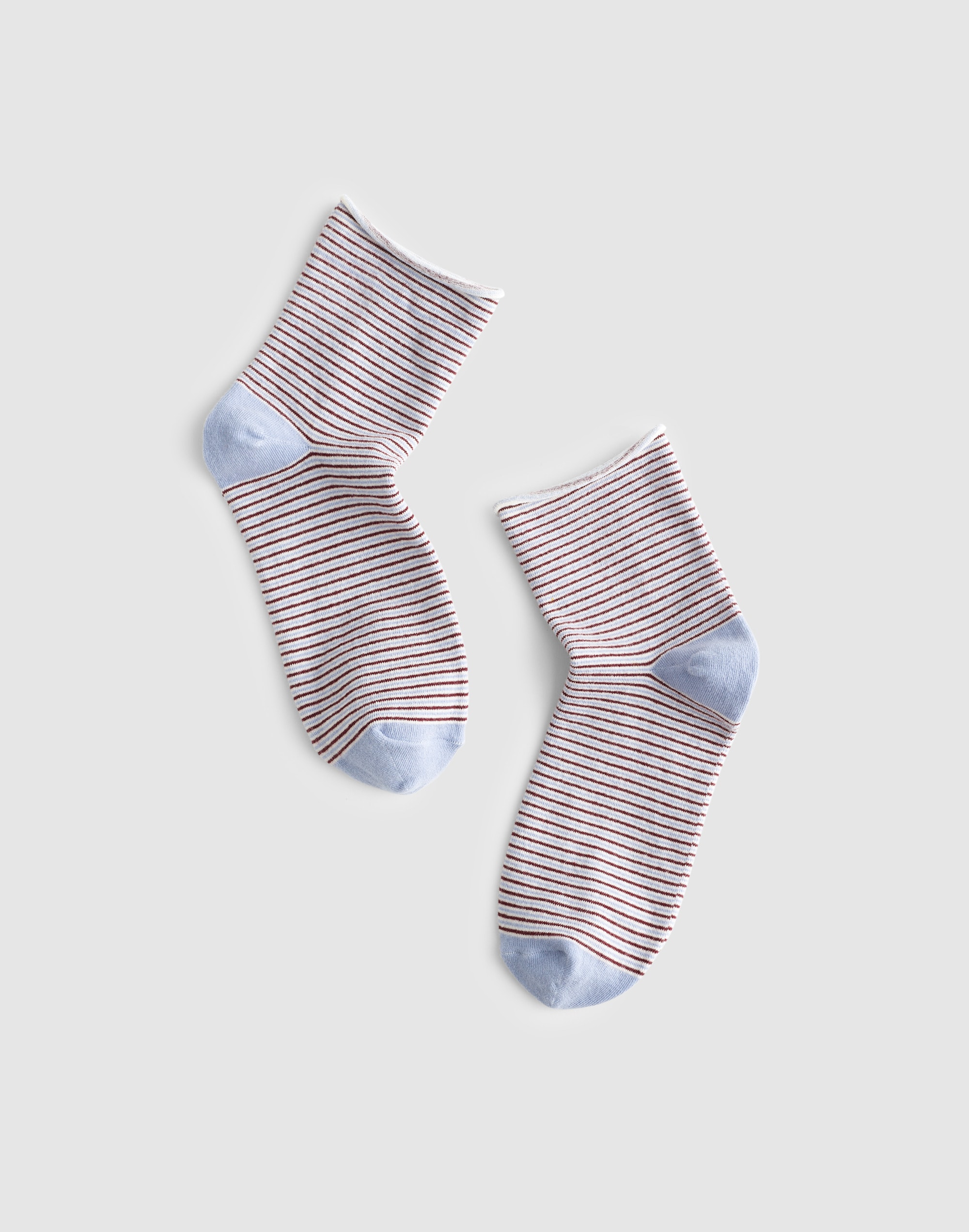 roll-top ankle socks