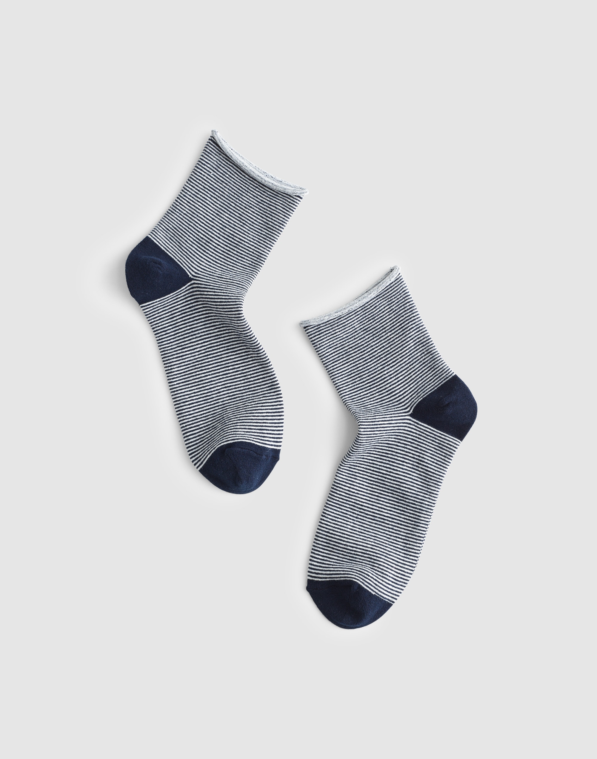 roll-top ankle socks