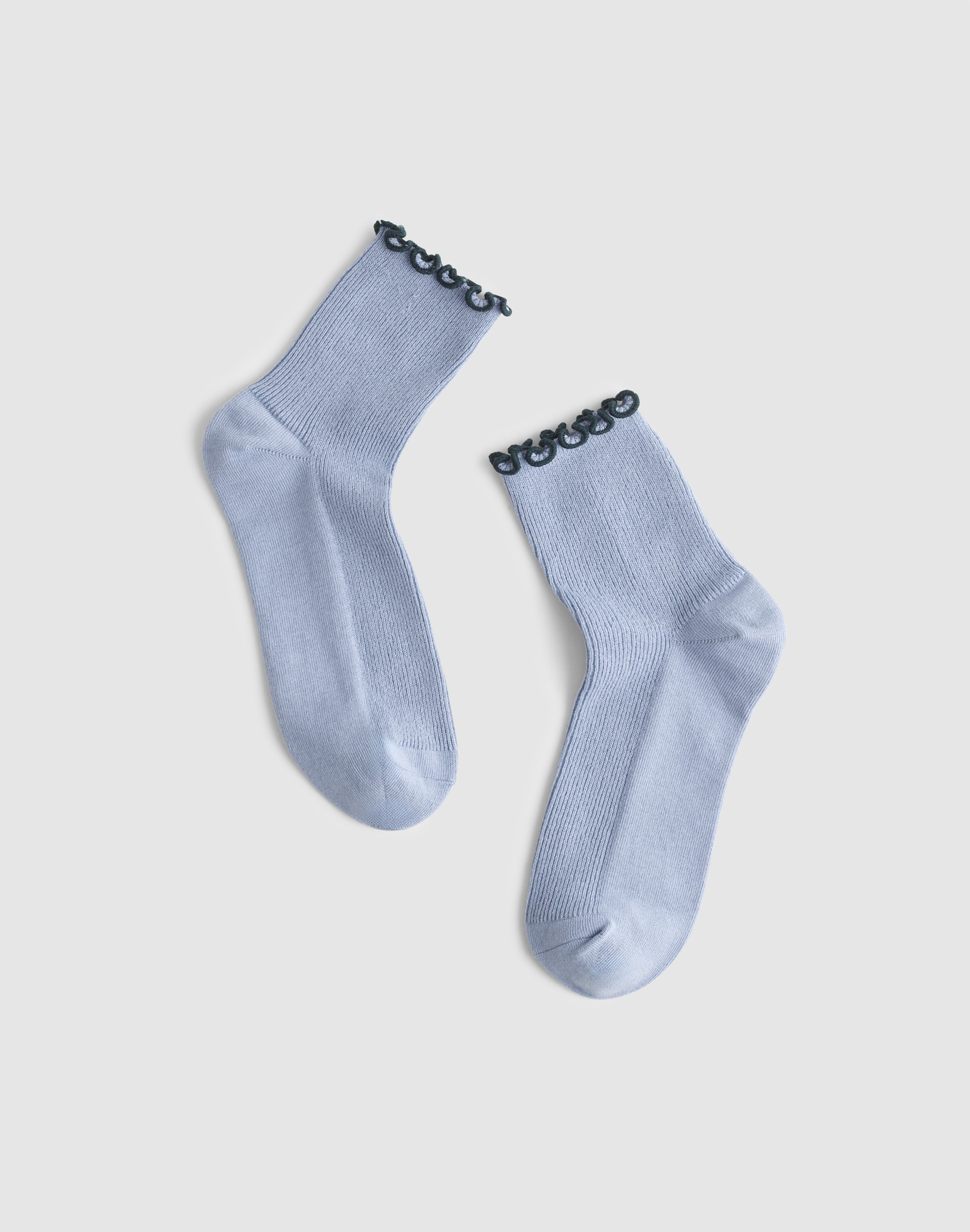 lettuce-trim ankle socks