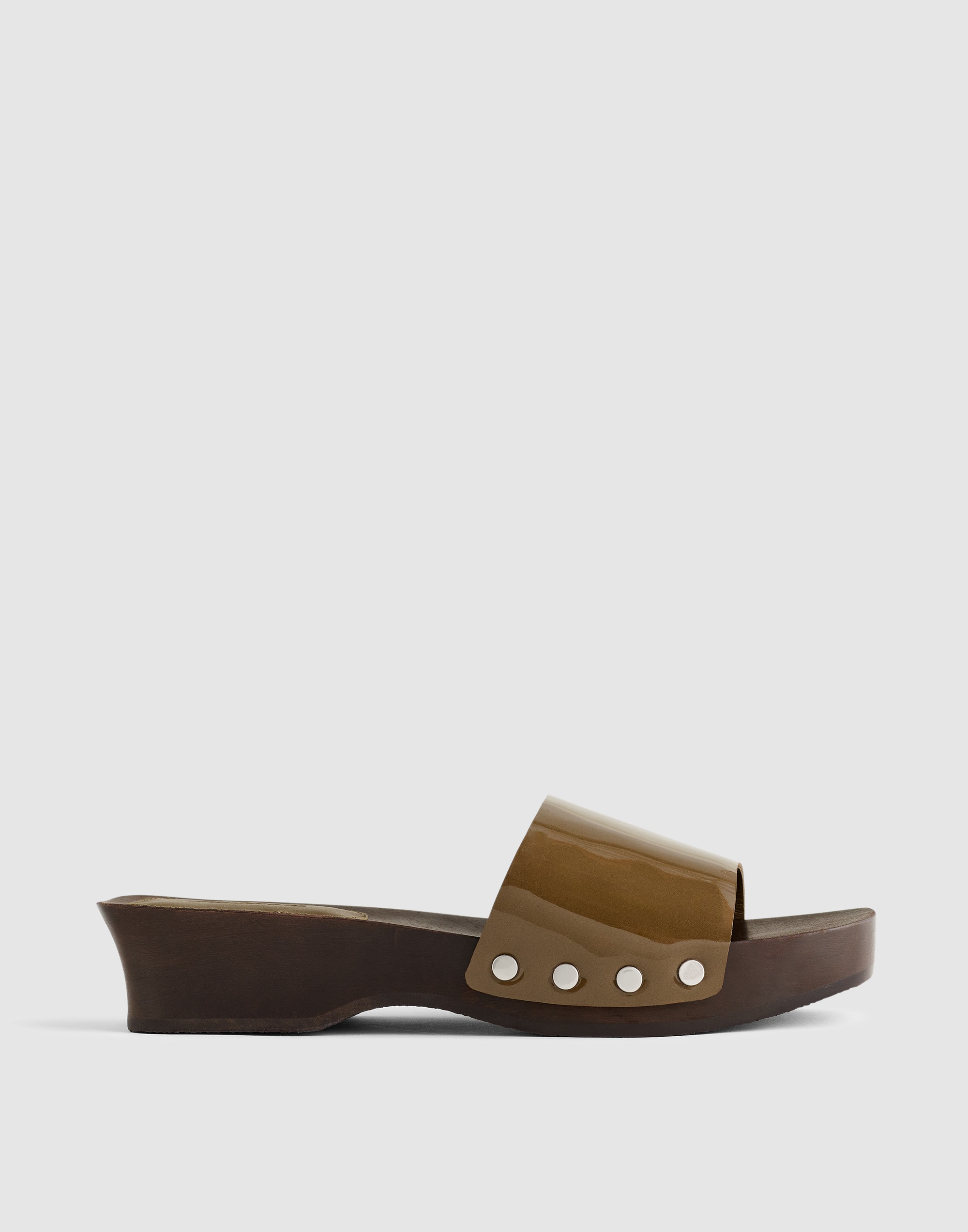 the callen clog sandal in patent leather