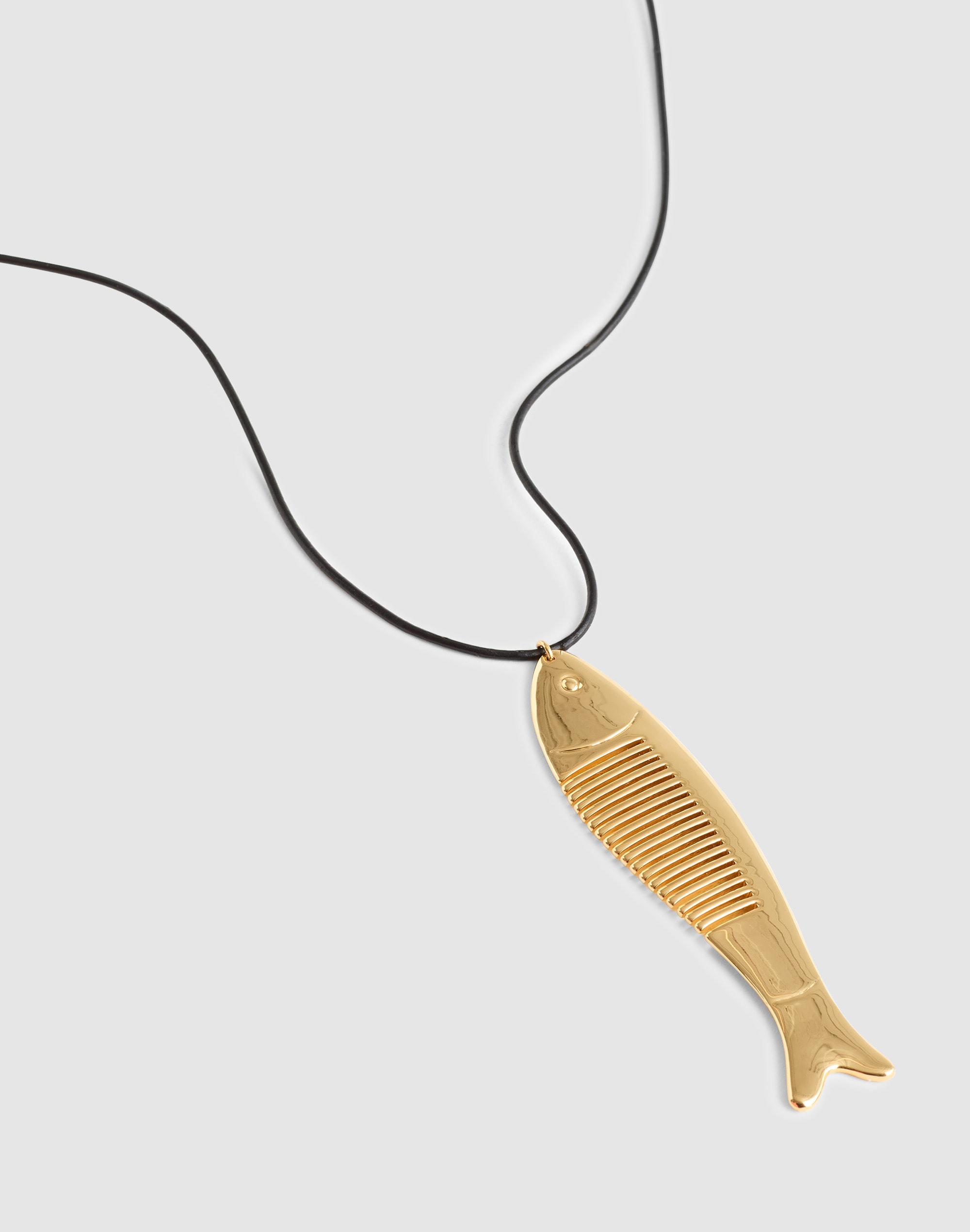 Madewell Fish Comb Charm Necklace In Gold