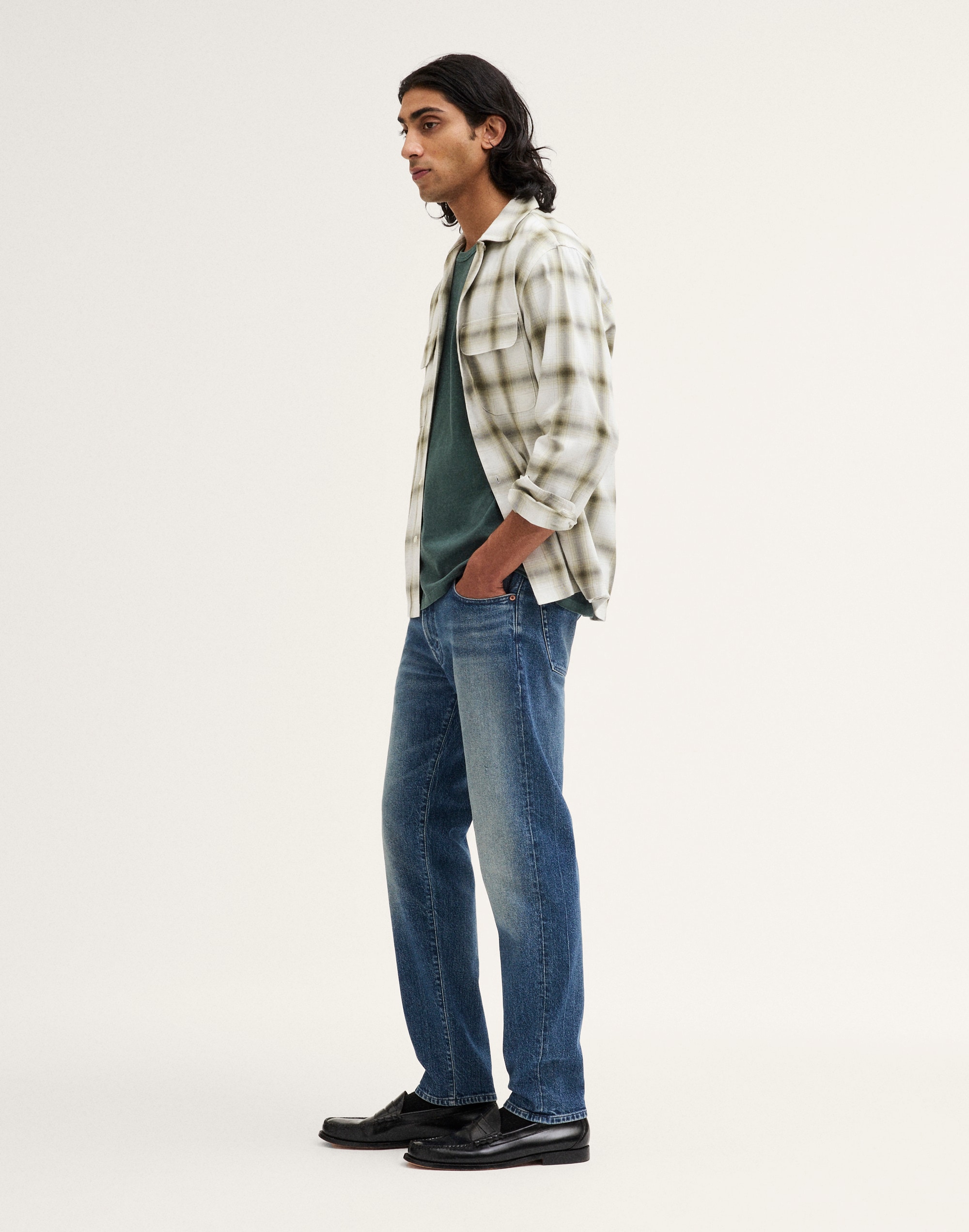 Relaxed Taper Jeans