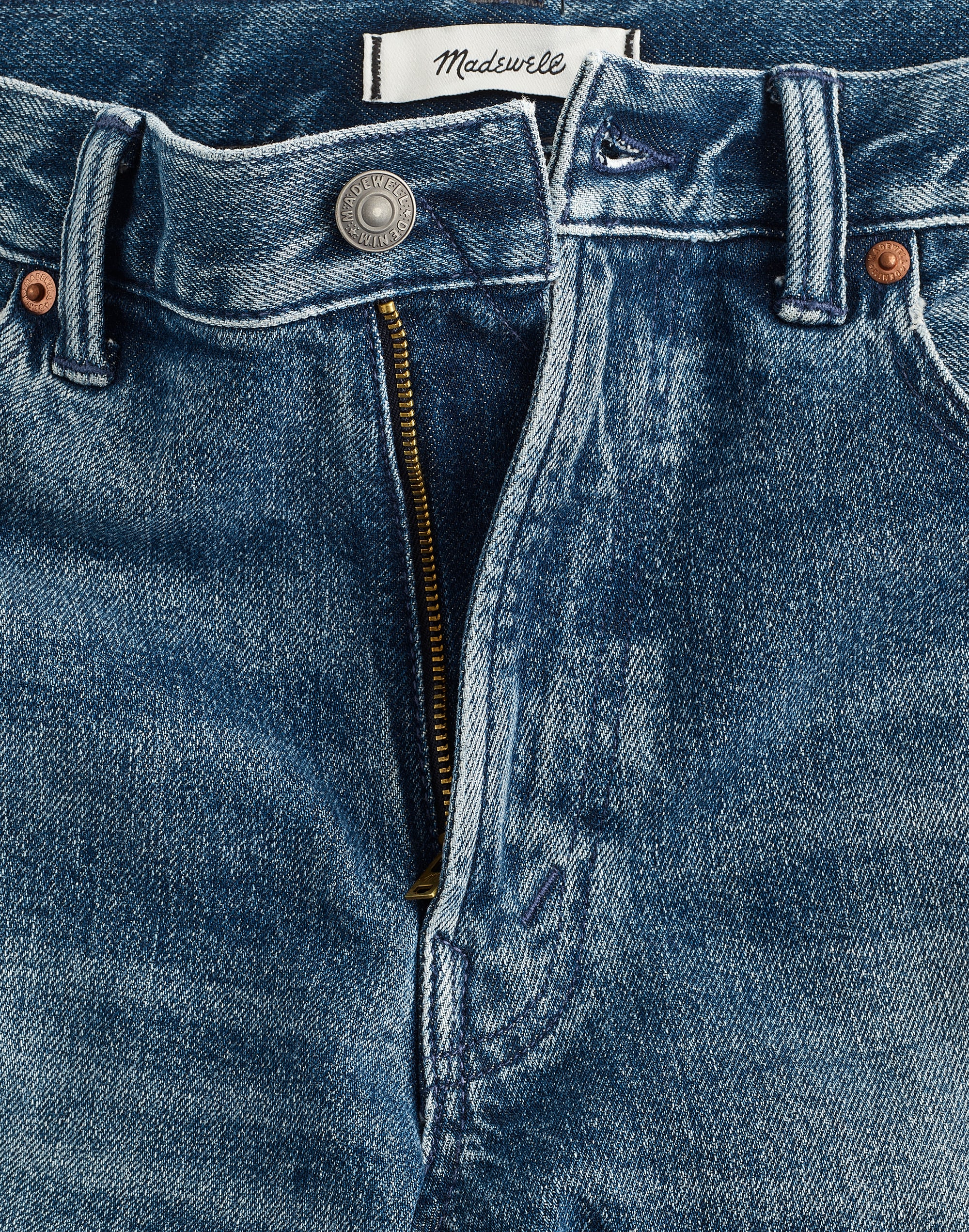 Relaxed Taper Jeans