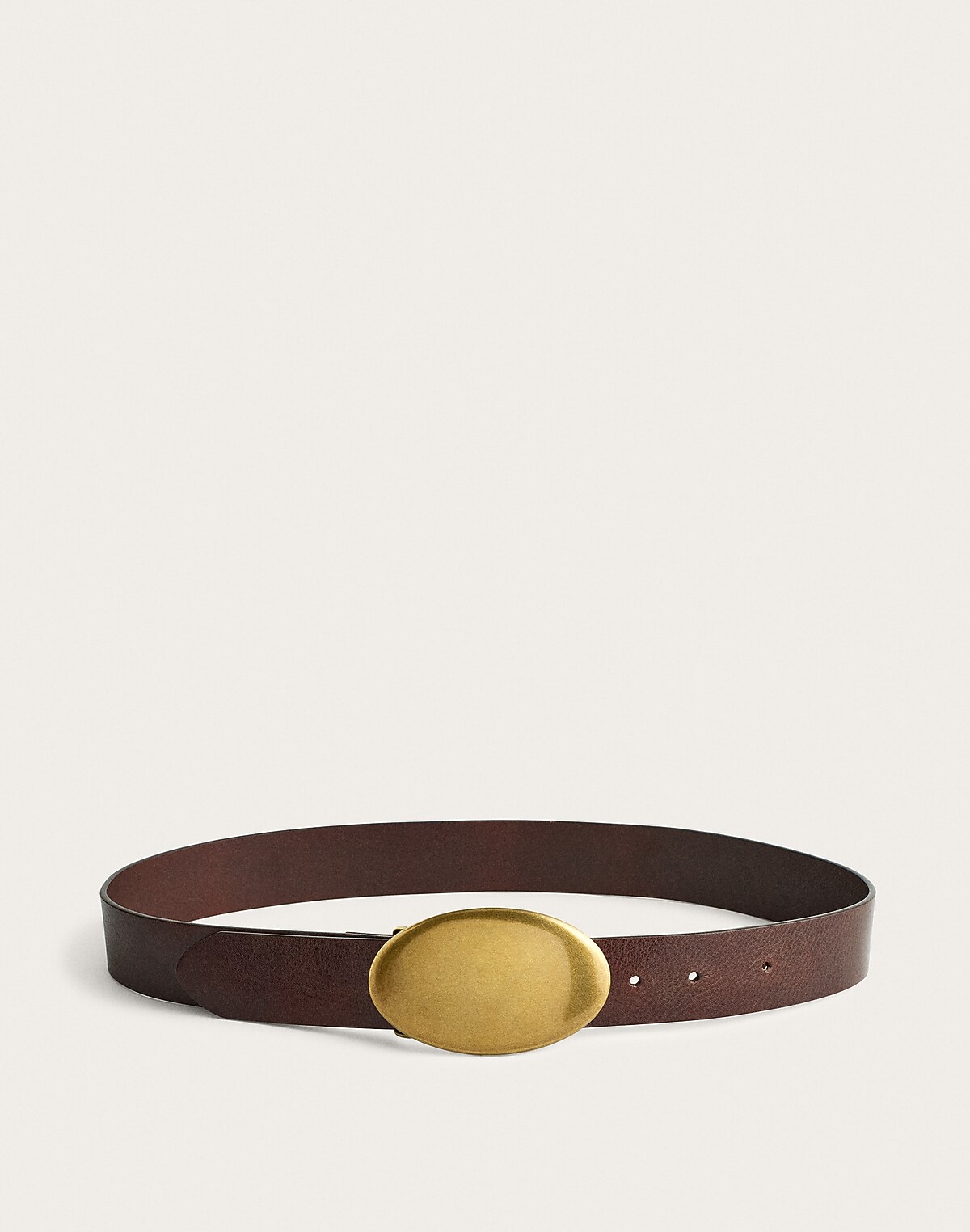 Oval Plaque-Buckle Belt