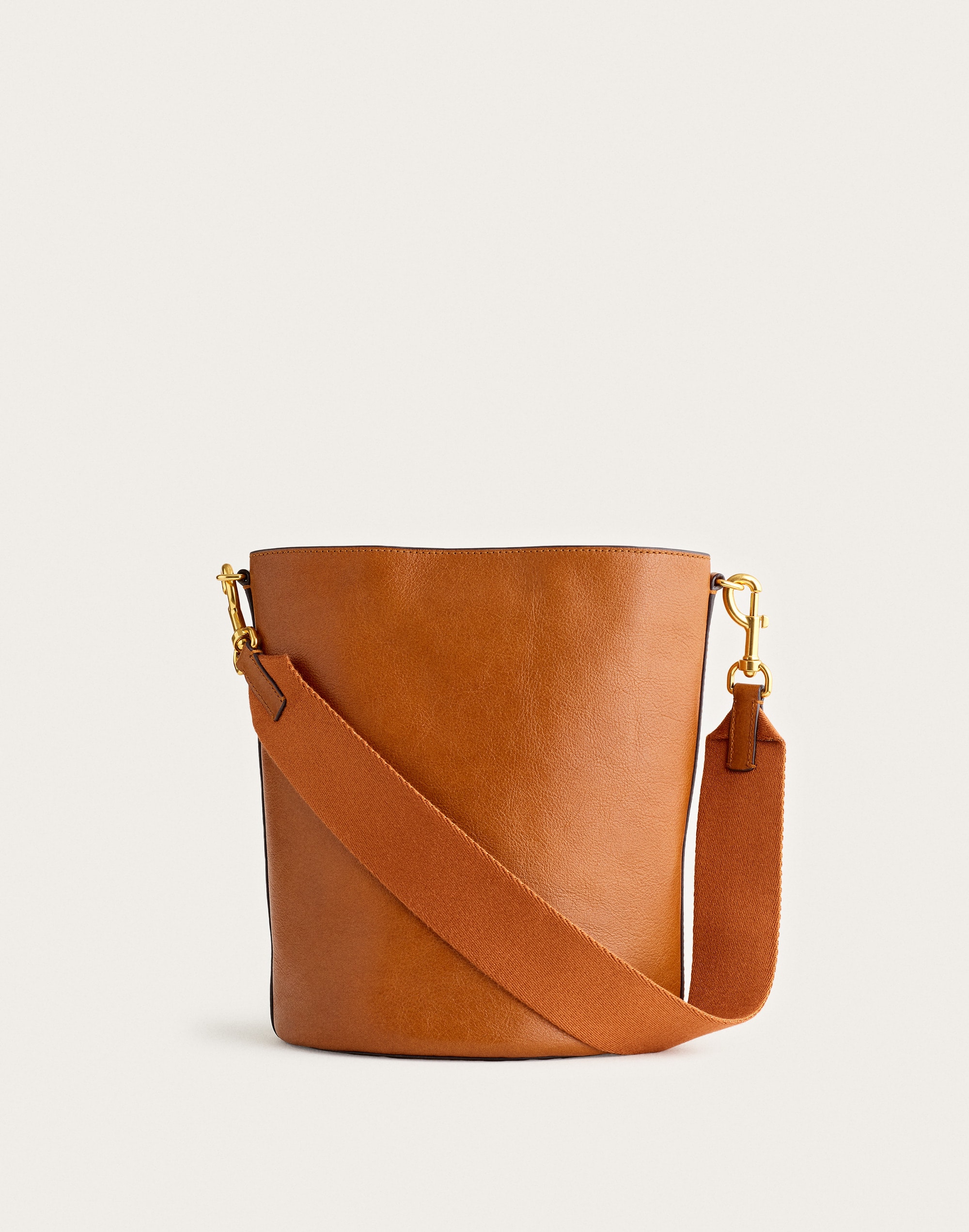 The Maren Bucket Bag