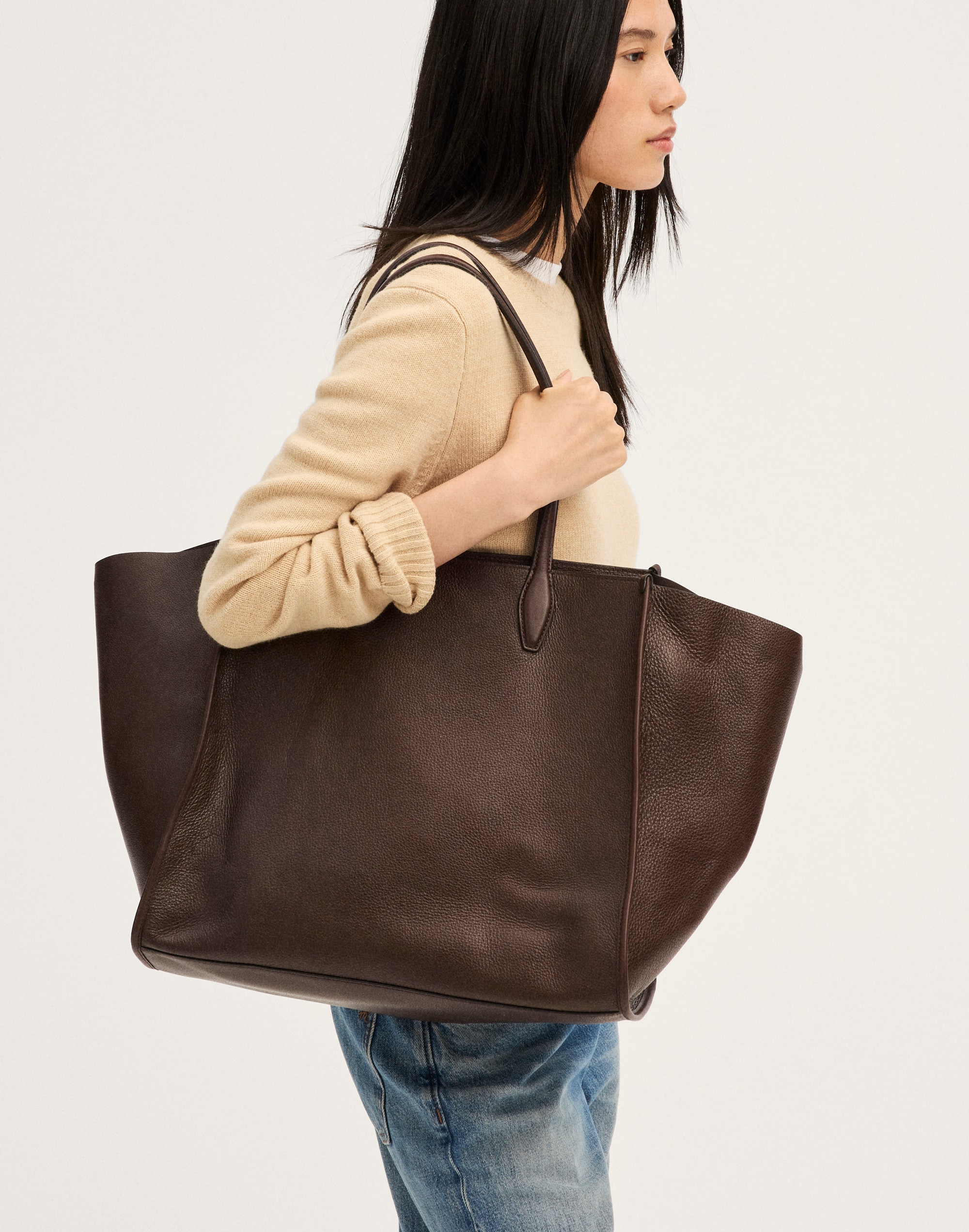 The Lexington Overnighter Zip Tote