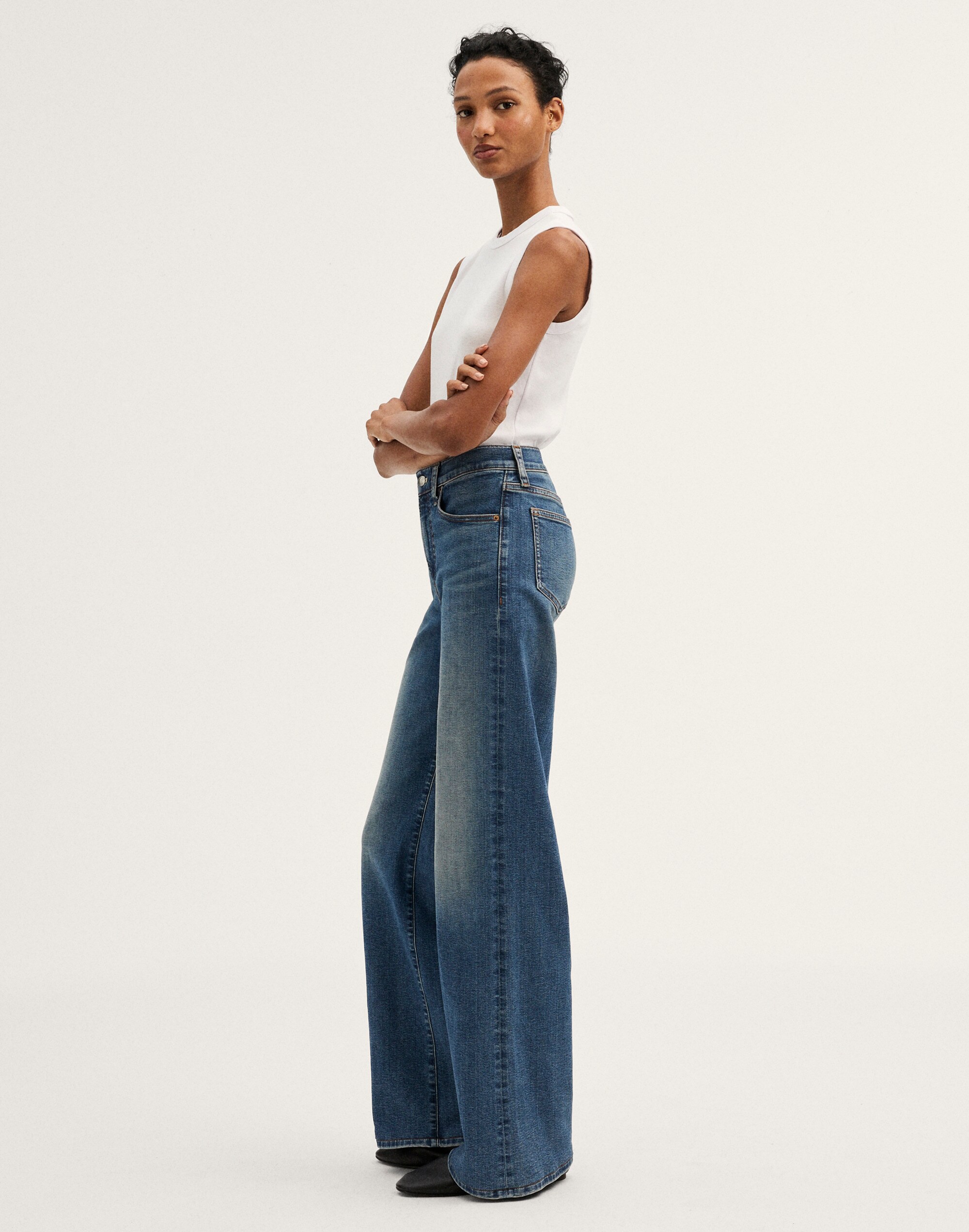 The Wide-Leg Jean in Super Stretch Denim