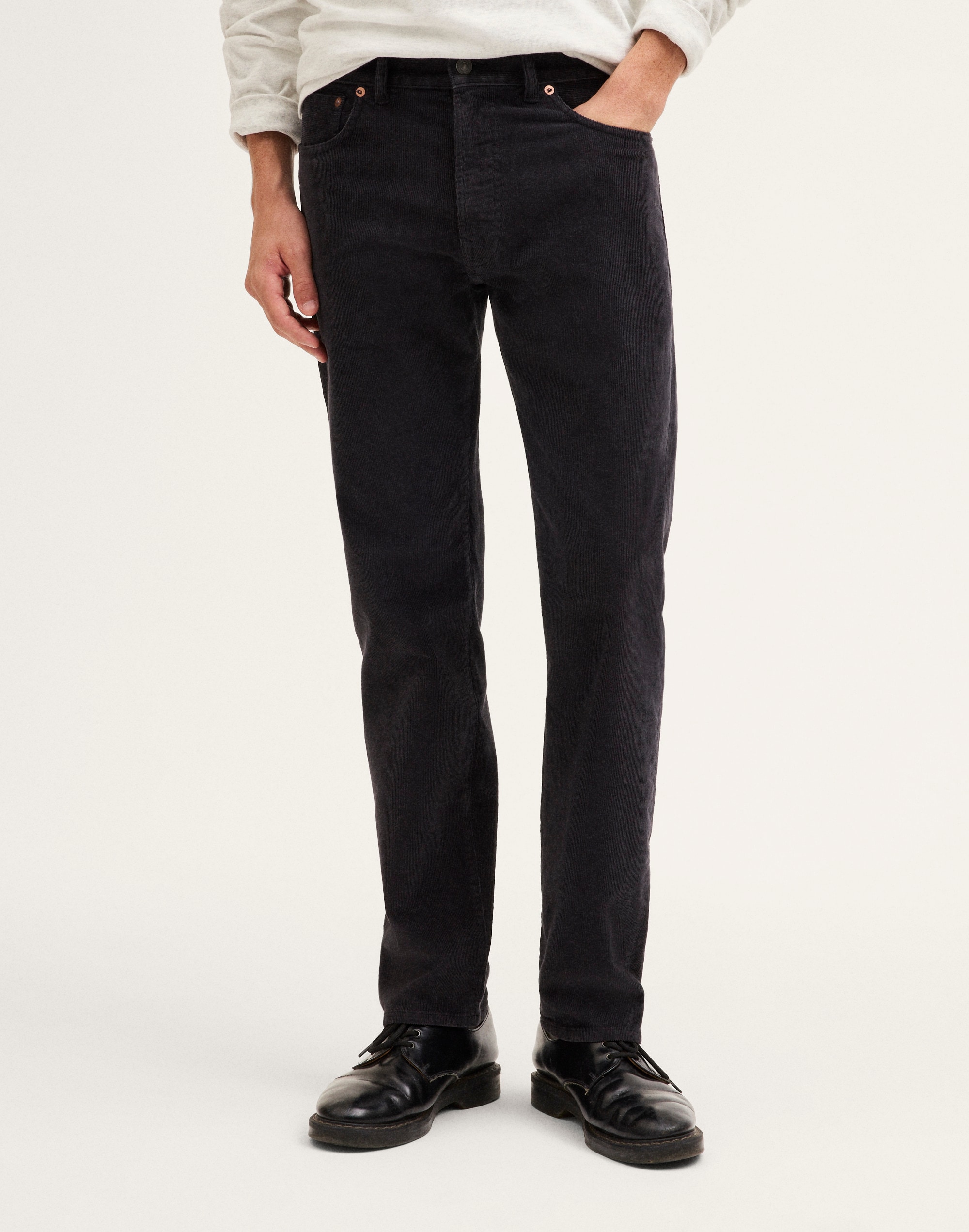 The 1991 Straight-Leg Pant in Stretch Cord