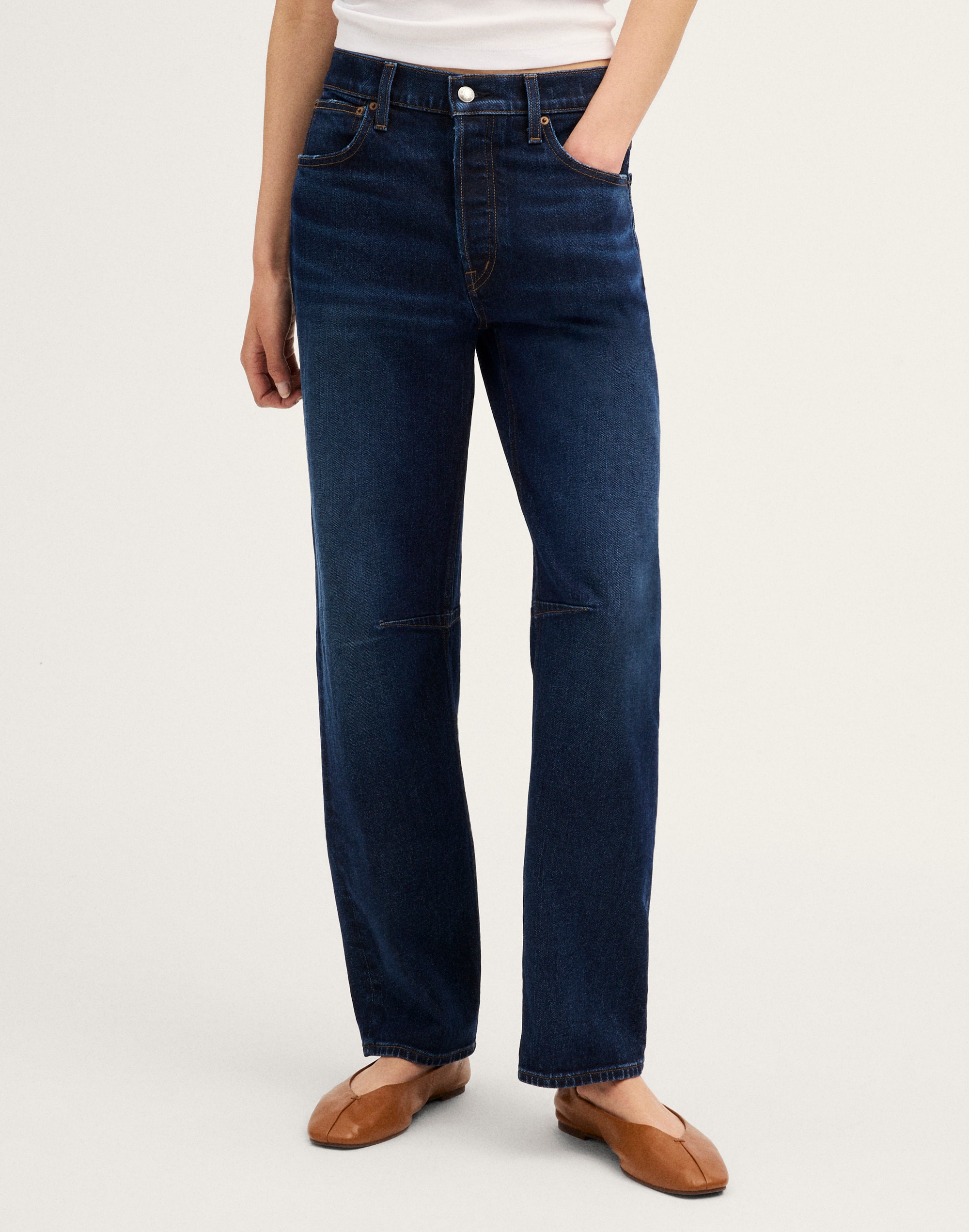 The Tall Darted Barrel-Leg Jean in Comfort Stretch