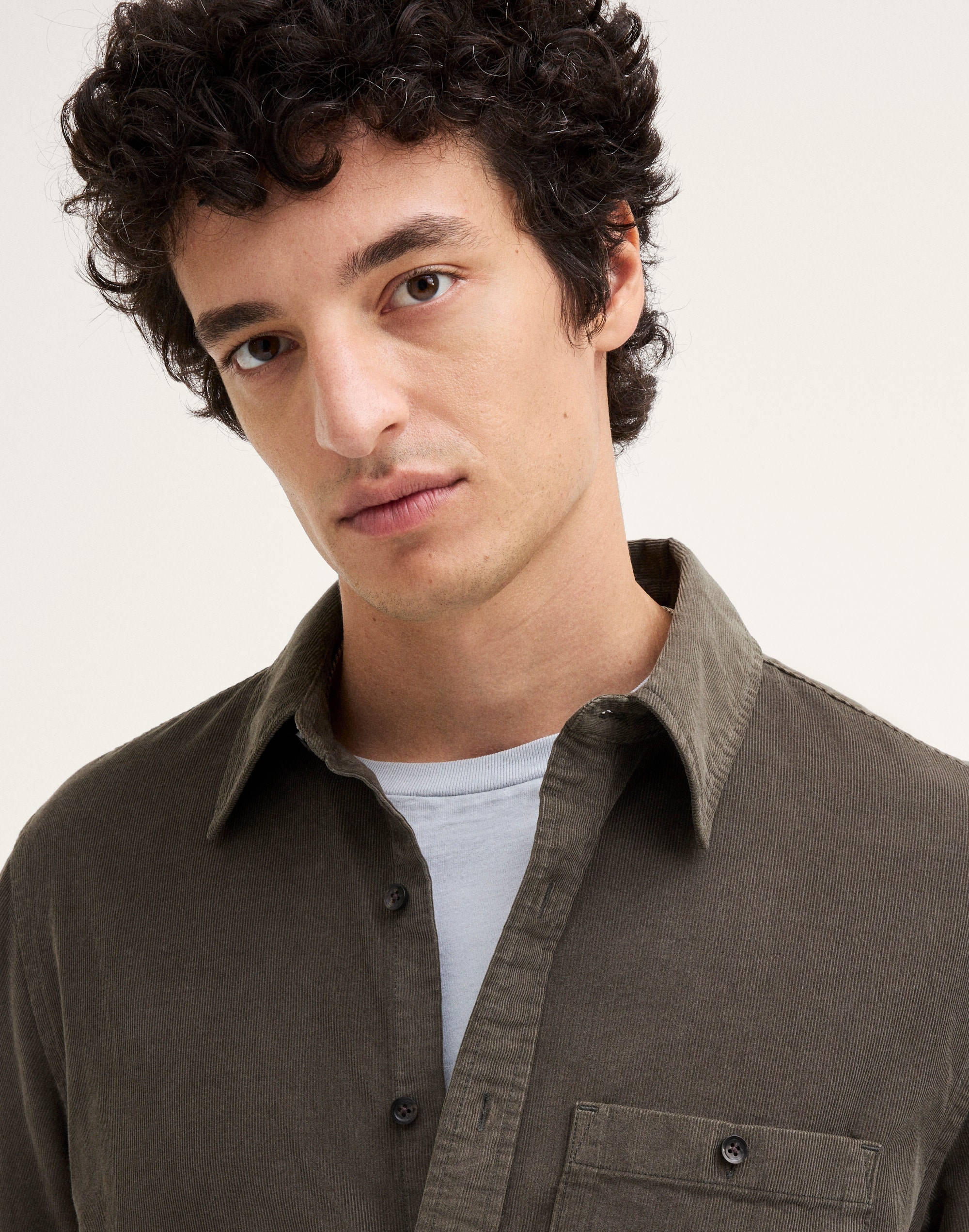 Patch-Pocket Shirt in Fine Wale Corduroy