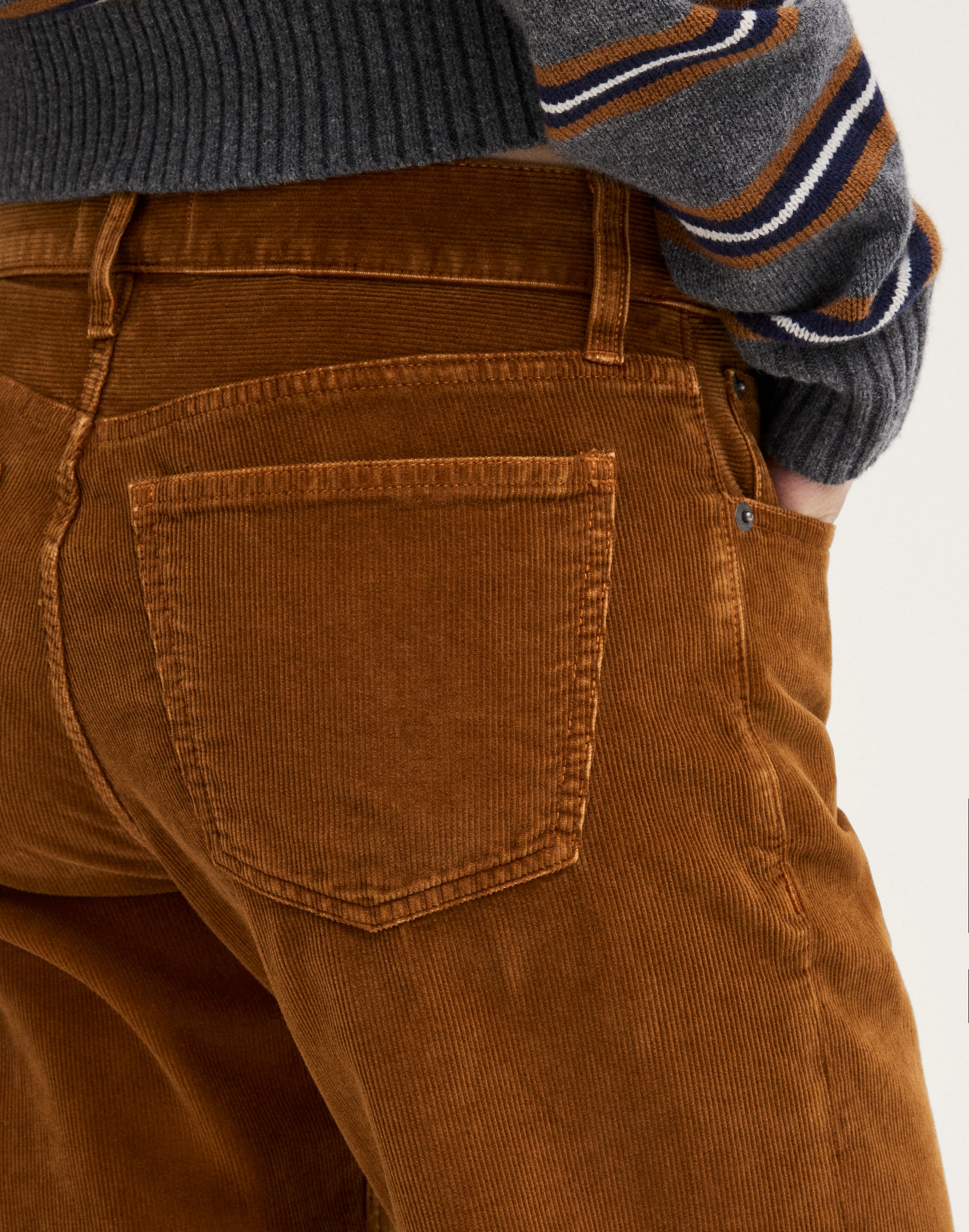 The Low-Rise Loose Pant