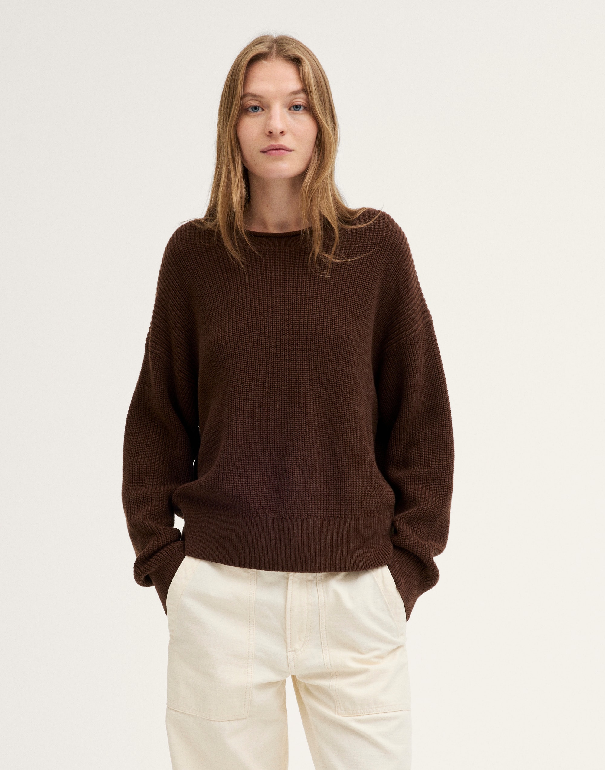 The Arden Crewneck Sweater in 100% Cotton - Brown