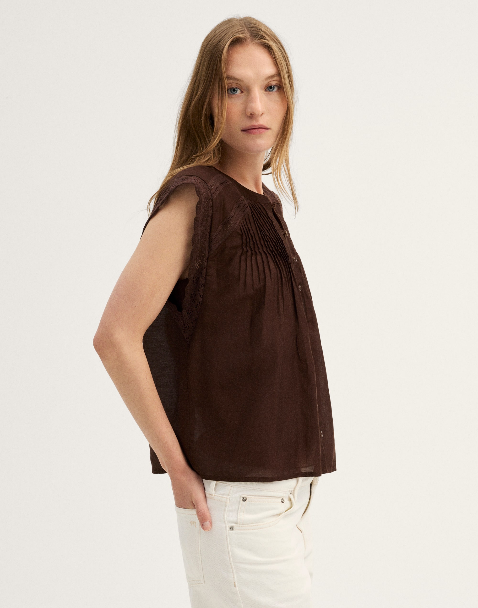 Variant Image Brown