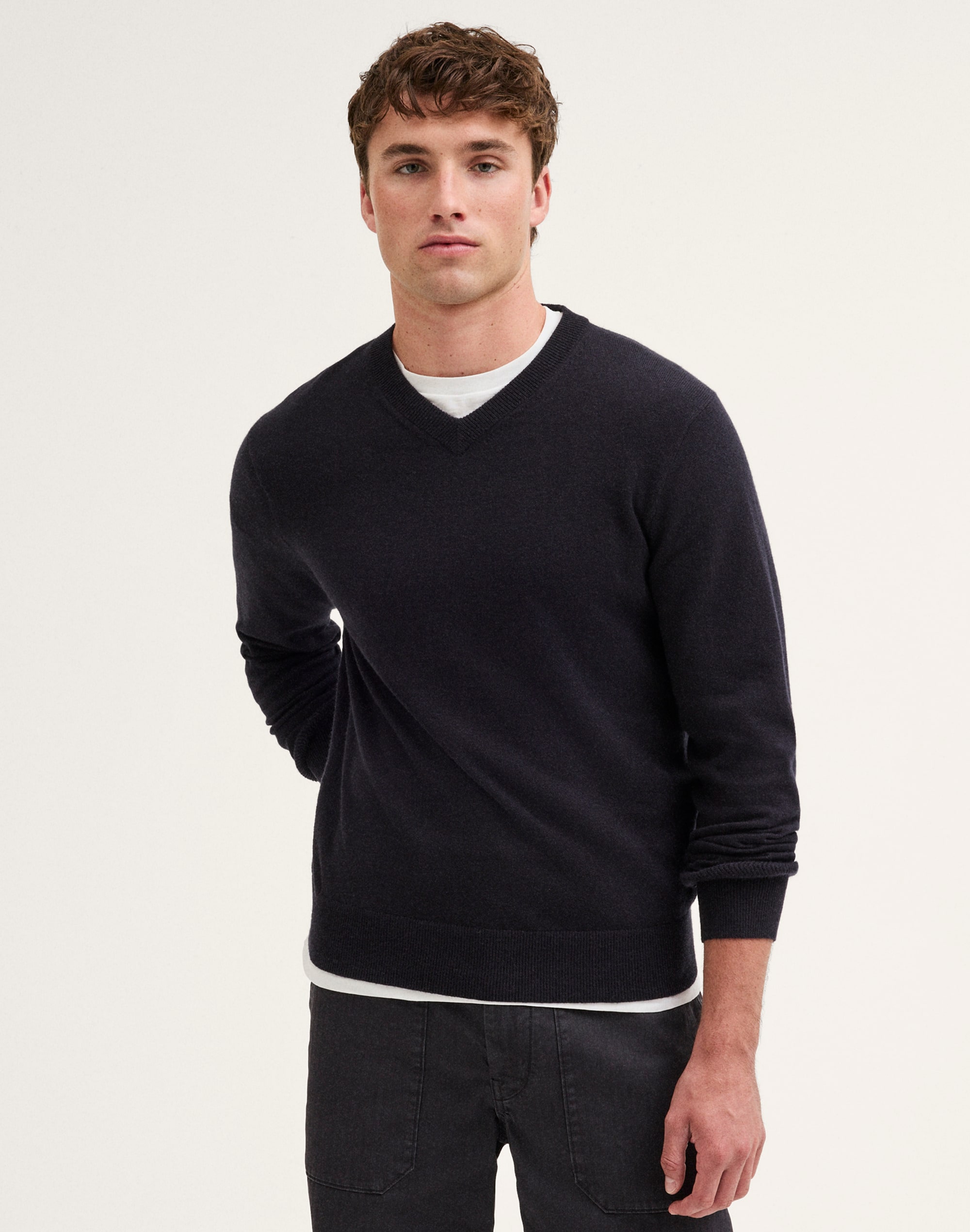Textured-Stitch V-Neck Sweater in Harbor Wool Blend