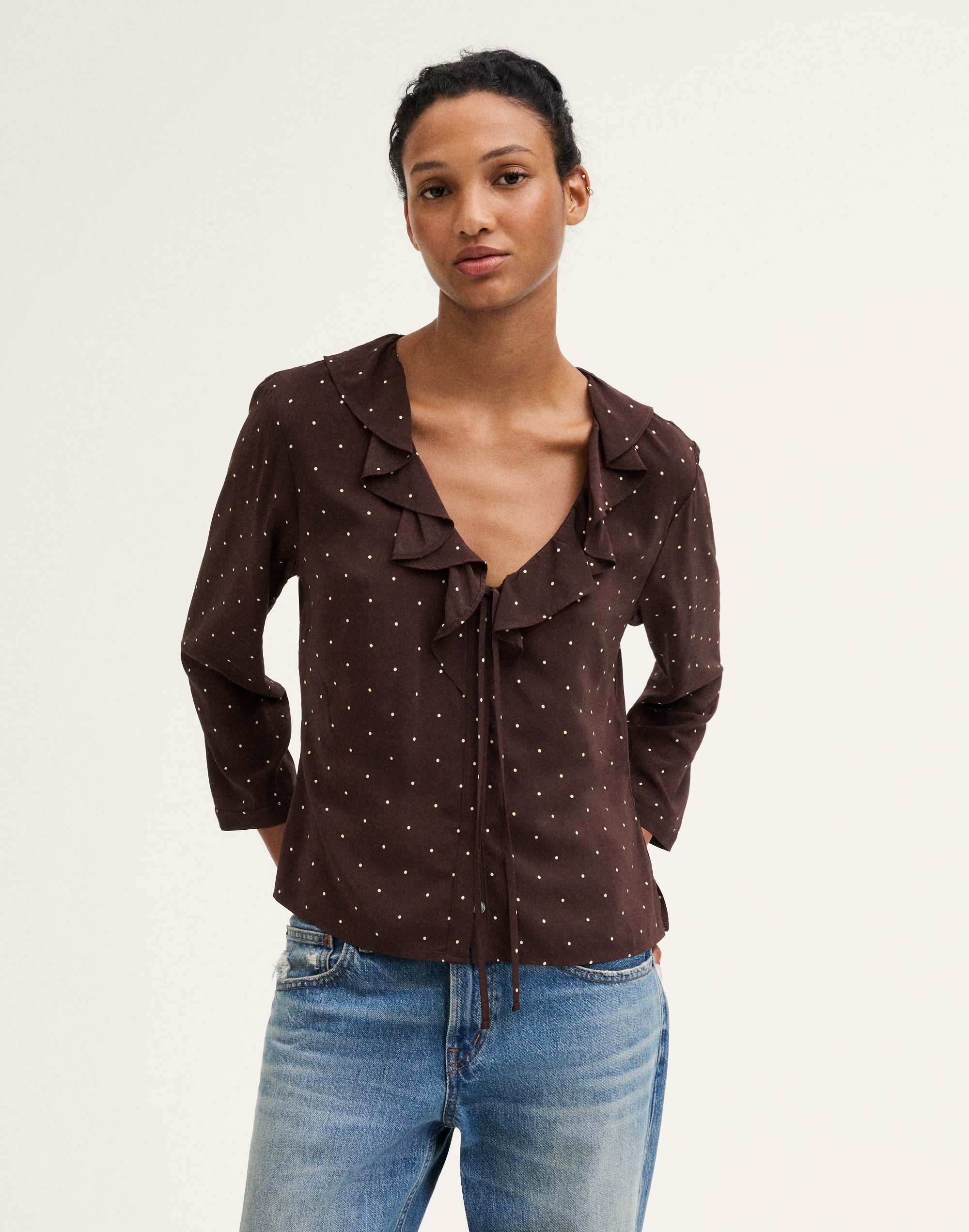 ruffled v-neck long-sleeve top