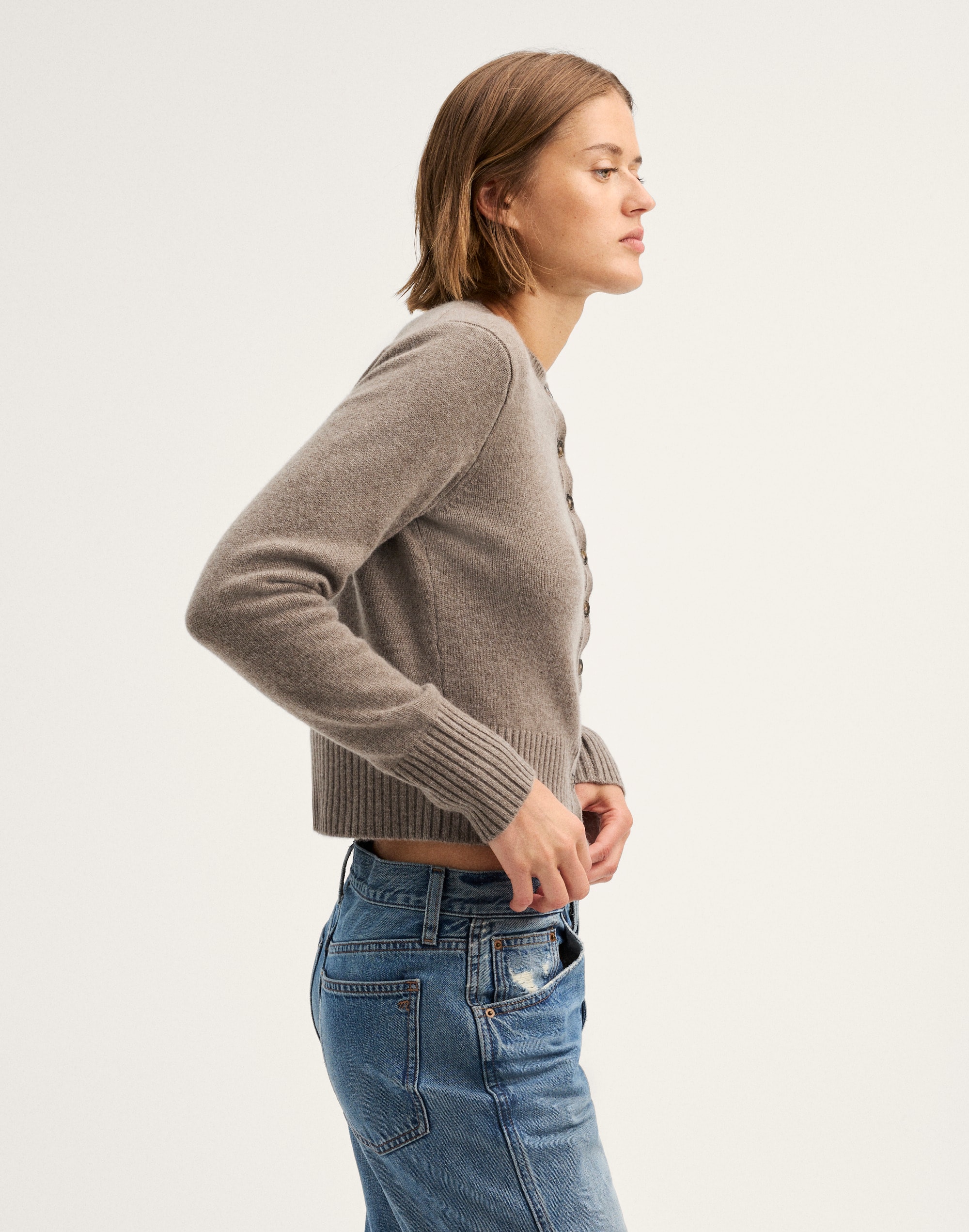 Crewneck Cardigan in 100% Cashmere
