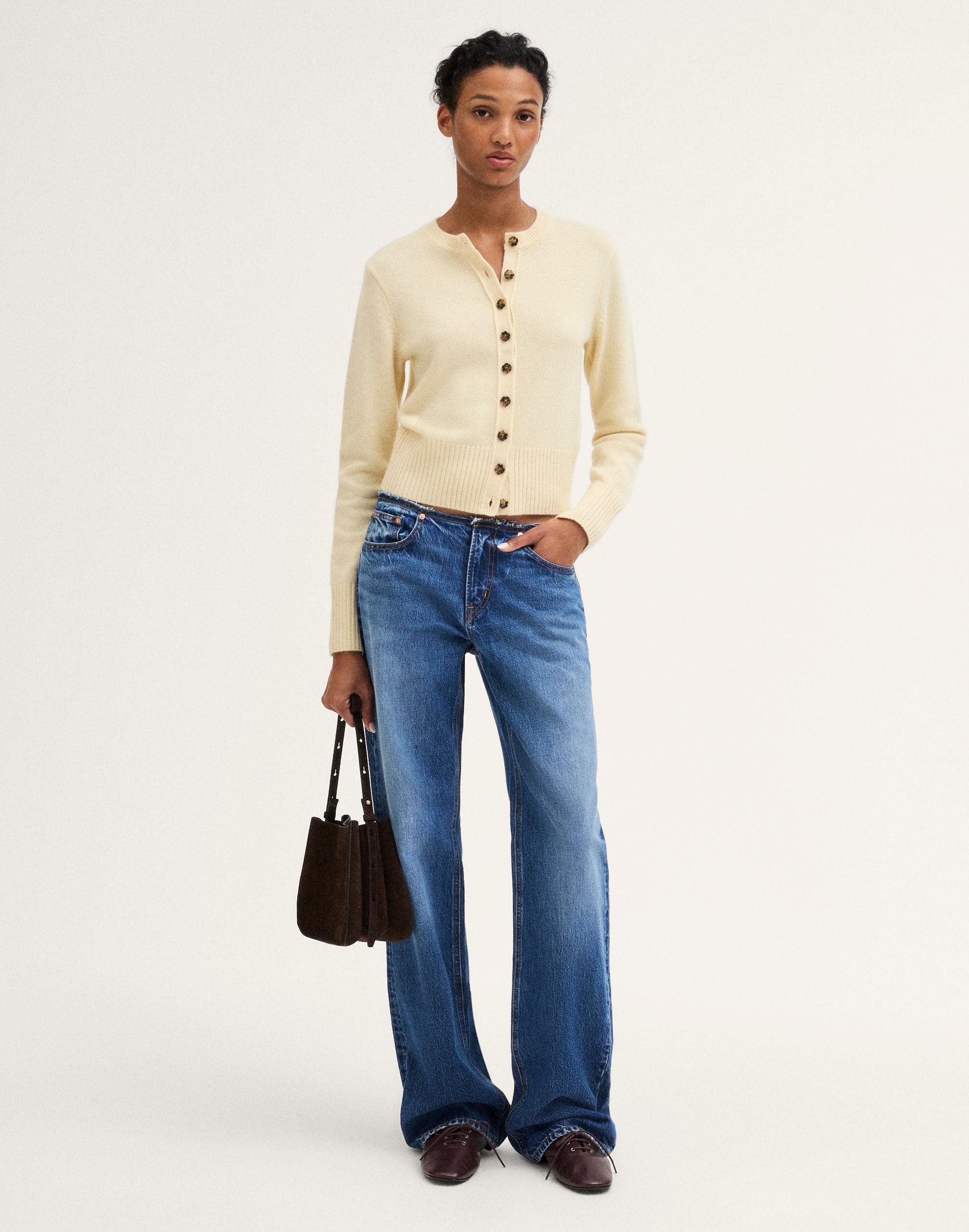 Crewneck Cardigan in 100% Cashmere