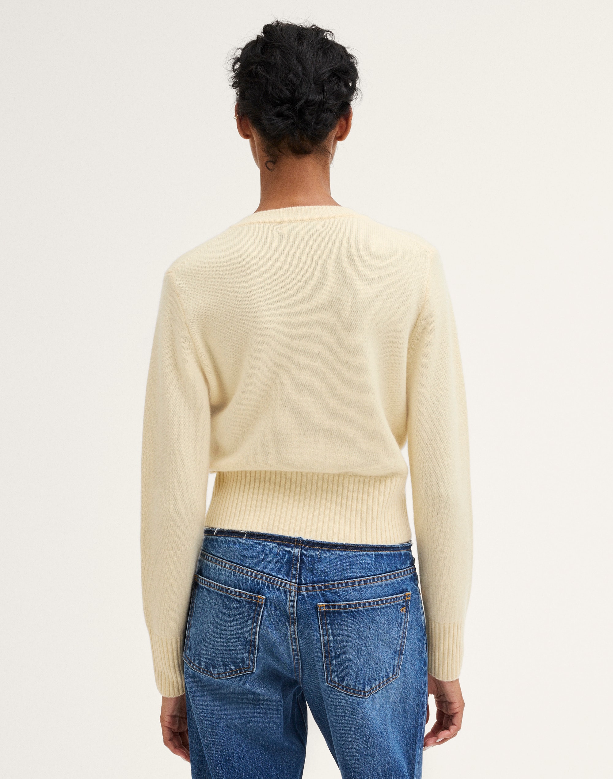 Crewneck Cardigan in 100% Cashmere