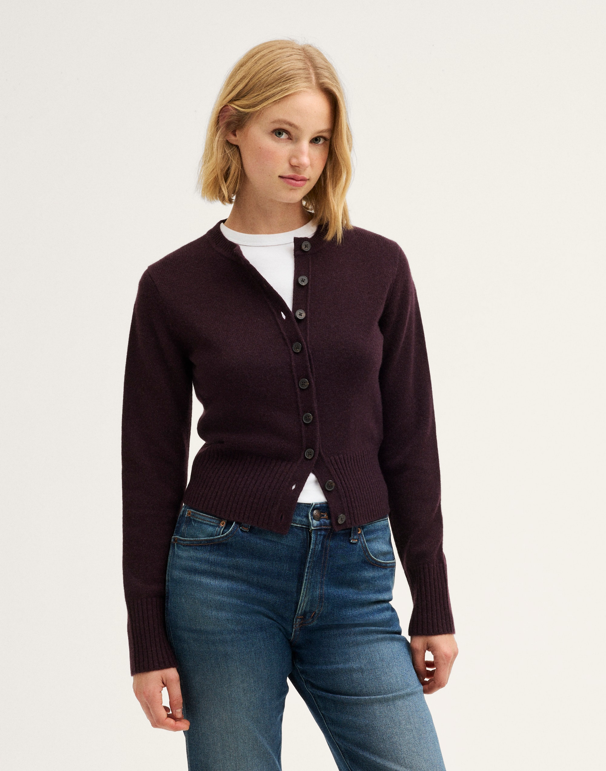 Crewneck Cardigan in 100% Cashmere