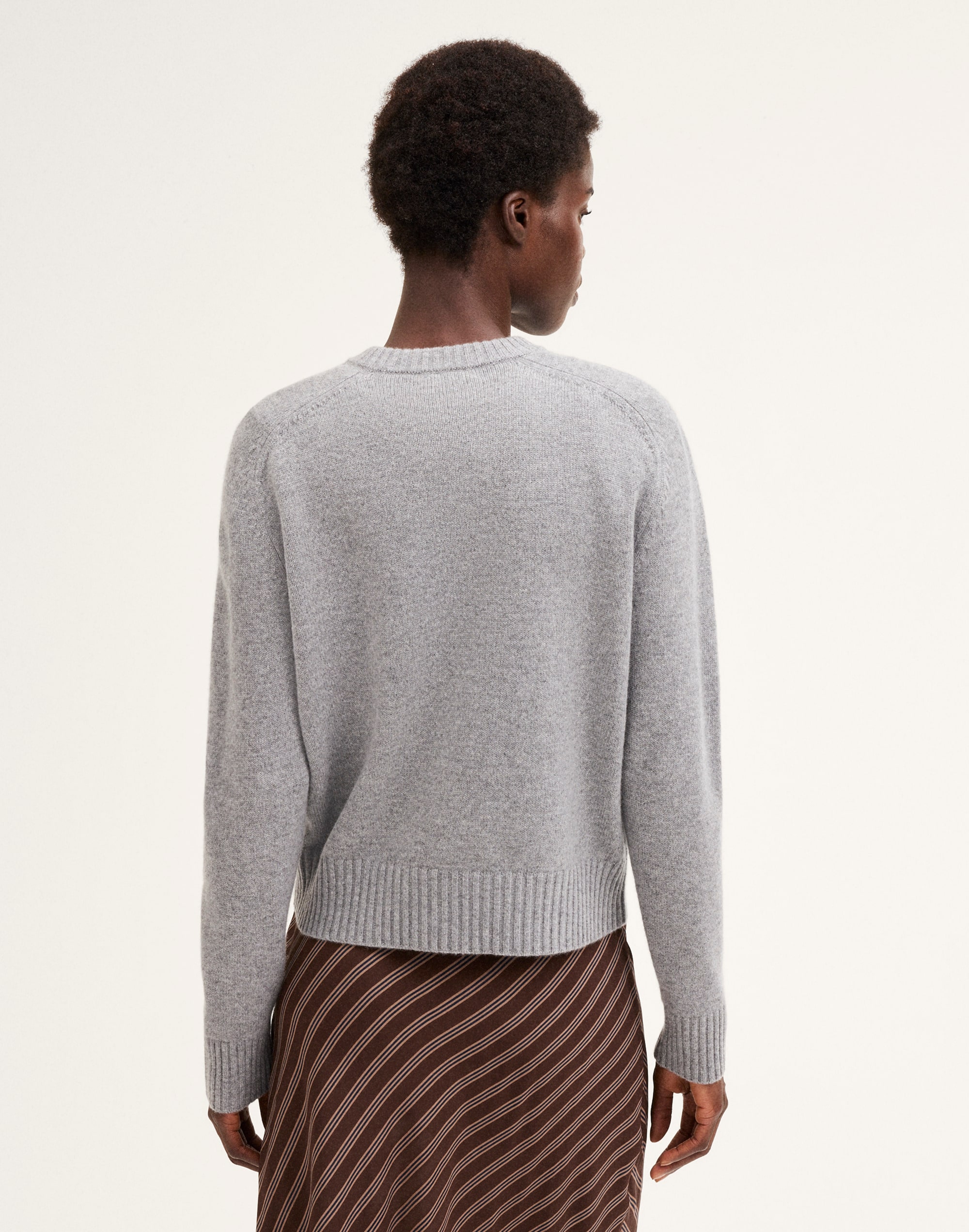 Saddle-Sleeve Crewneck Sweater in 100% Cashmere
