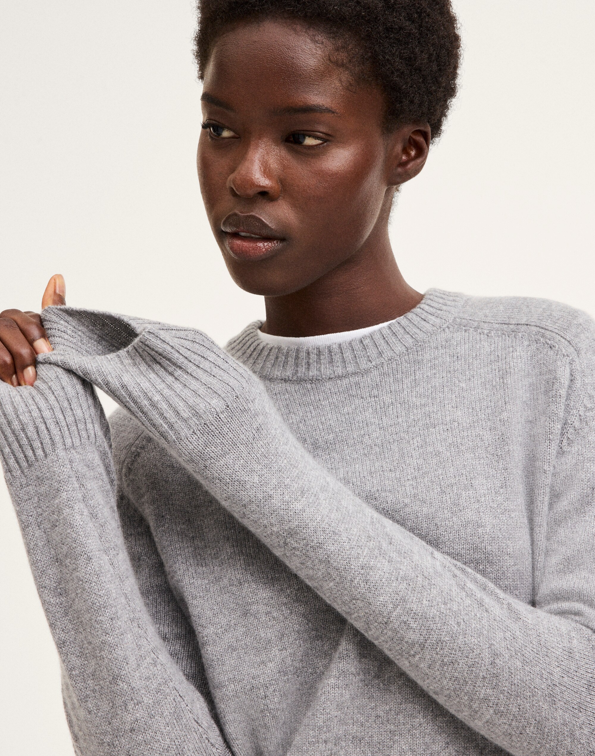 Saddle-Sleeve Crewneck Sweater in 100% Cashmere