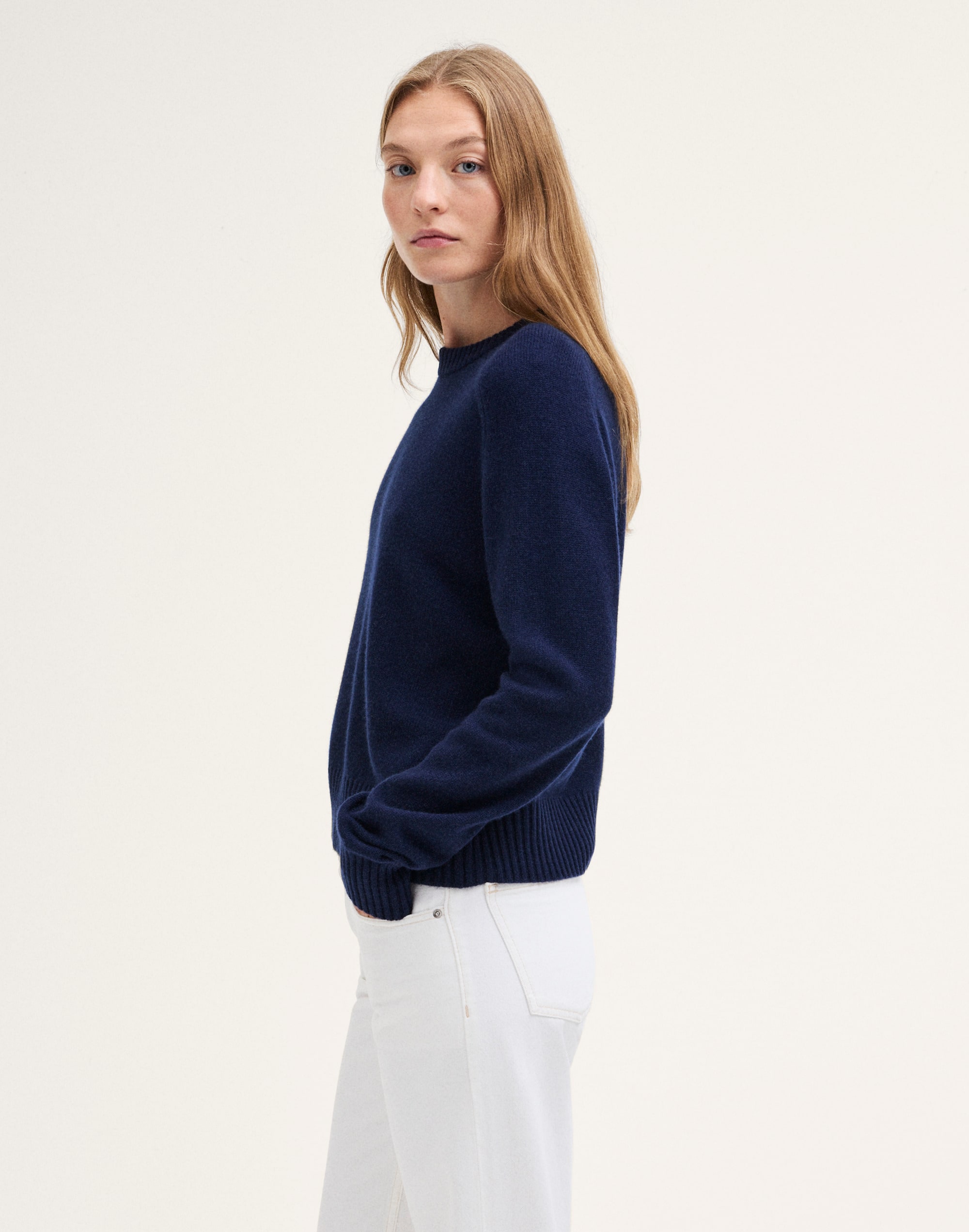 Saddle-Sleeve Crewneck Sweater in 100% Cashmere