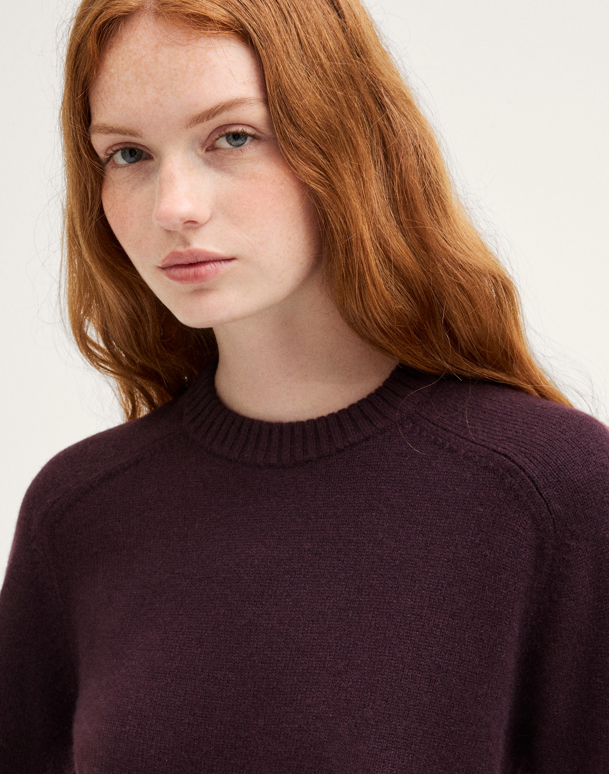 Saddle-Sleeve Crewneck Sweater in 100% Cashmere
