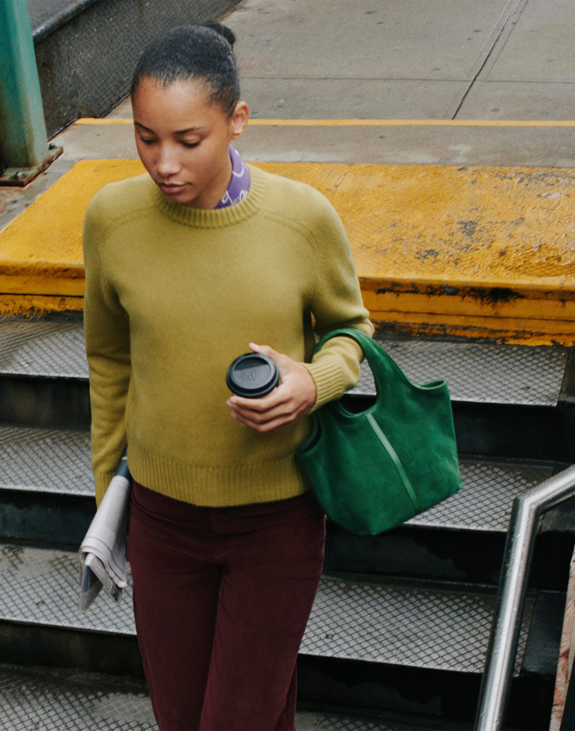 Saddle-Sleeve Crewneck Sweater in 100% Cashmere