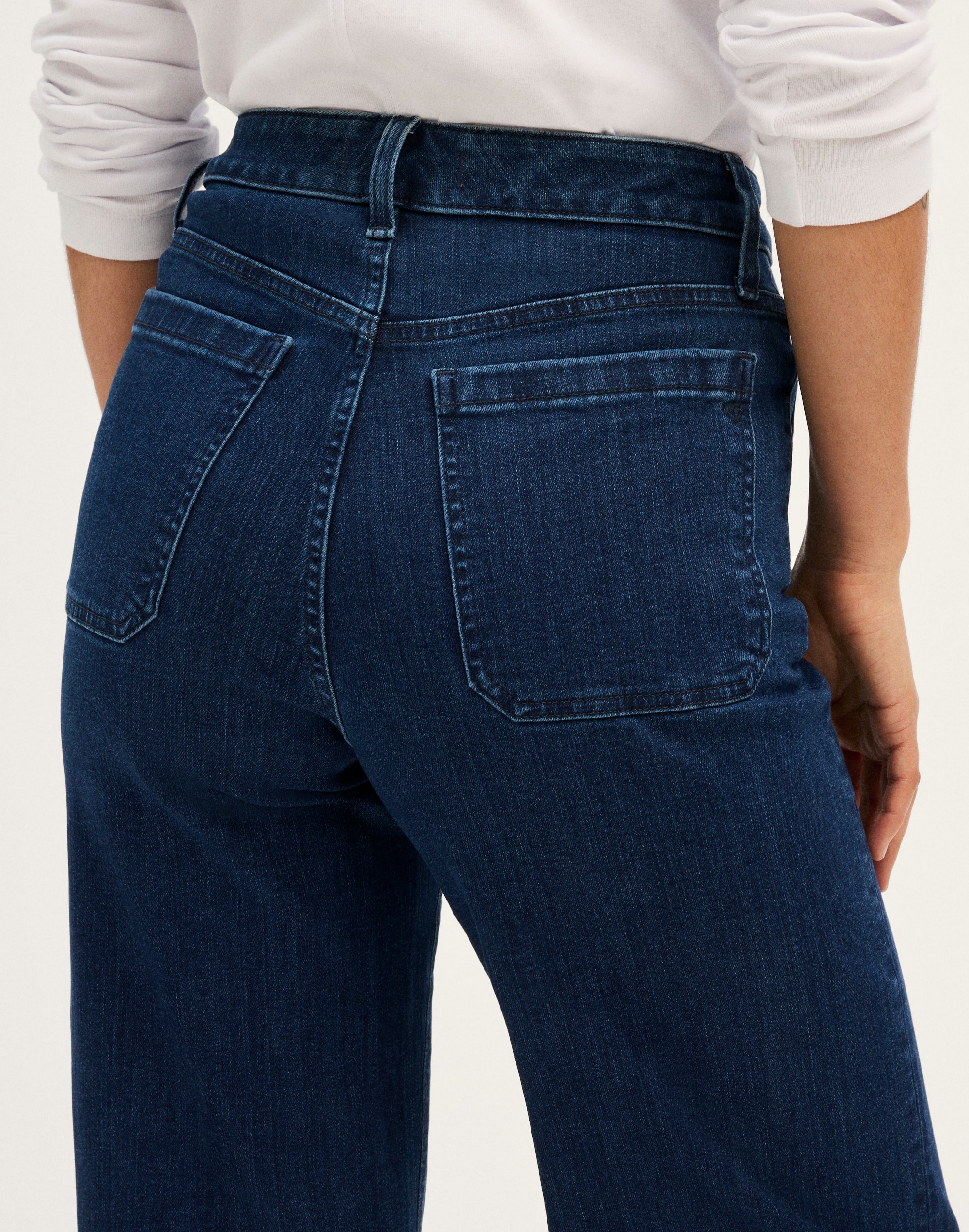 The Curvy Emmy Wide-Leg Jean in Super Stretch Denim