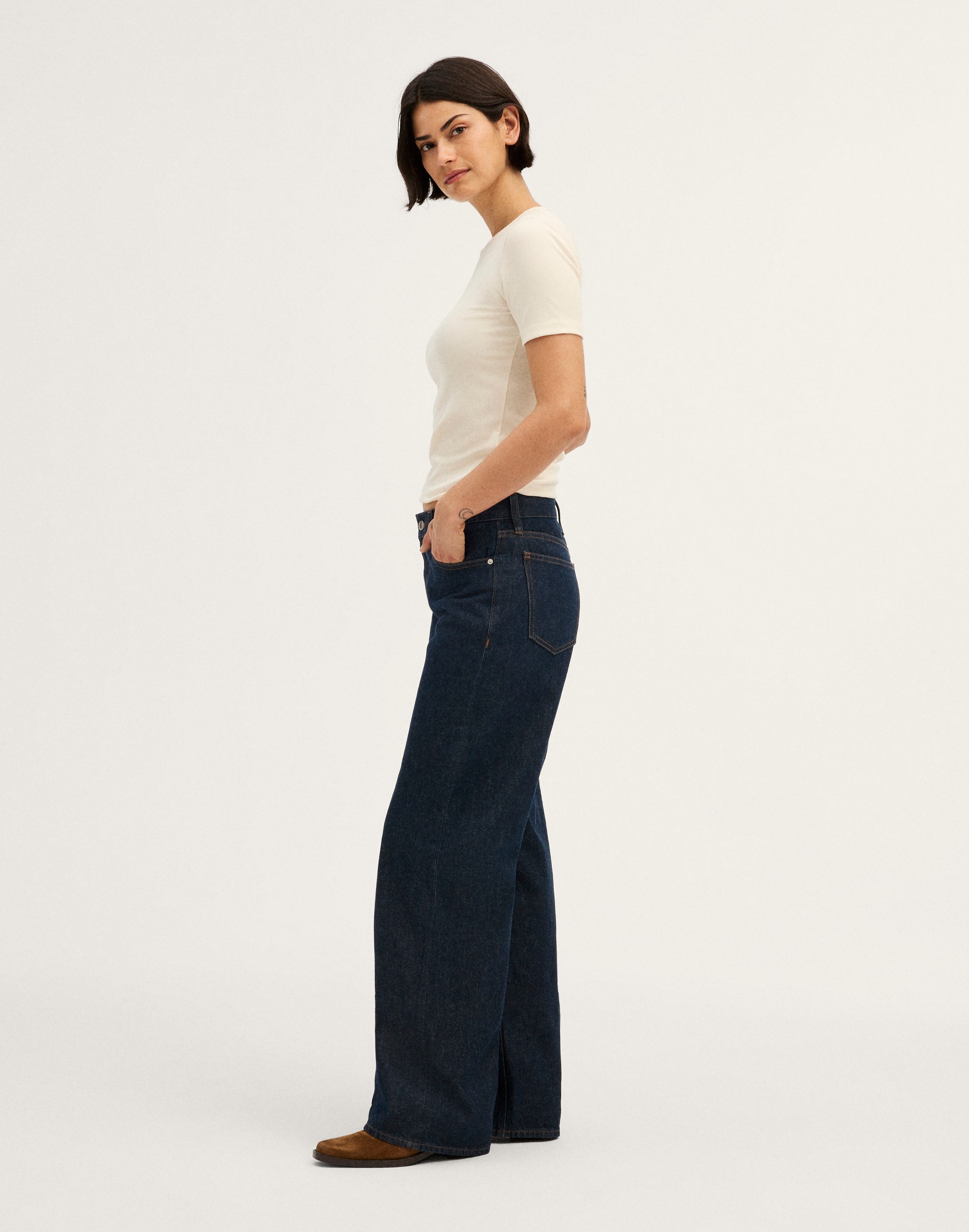 Curvy Low-Slung Baggy Jeans