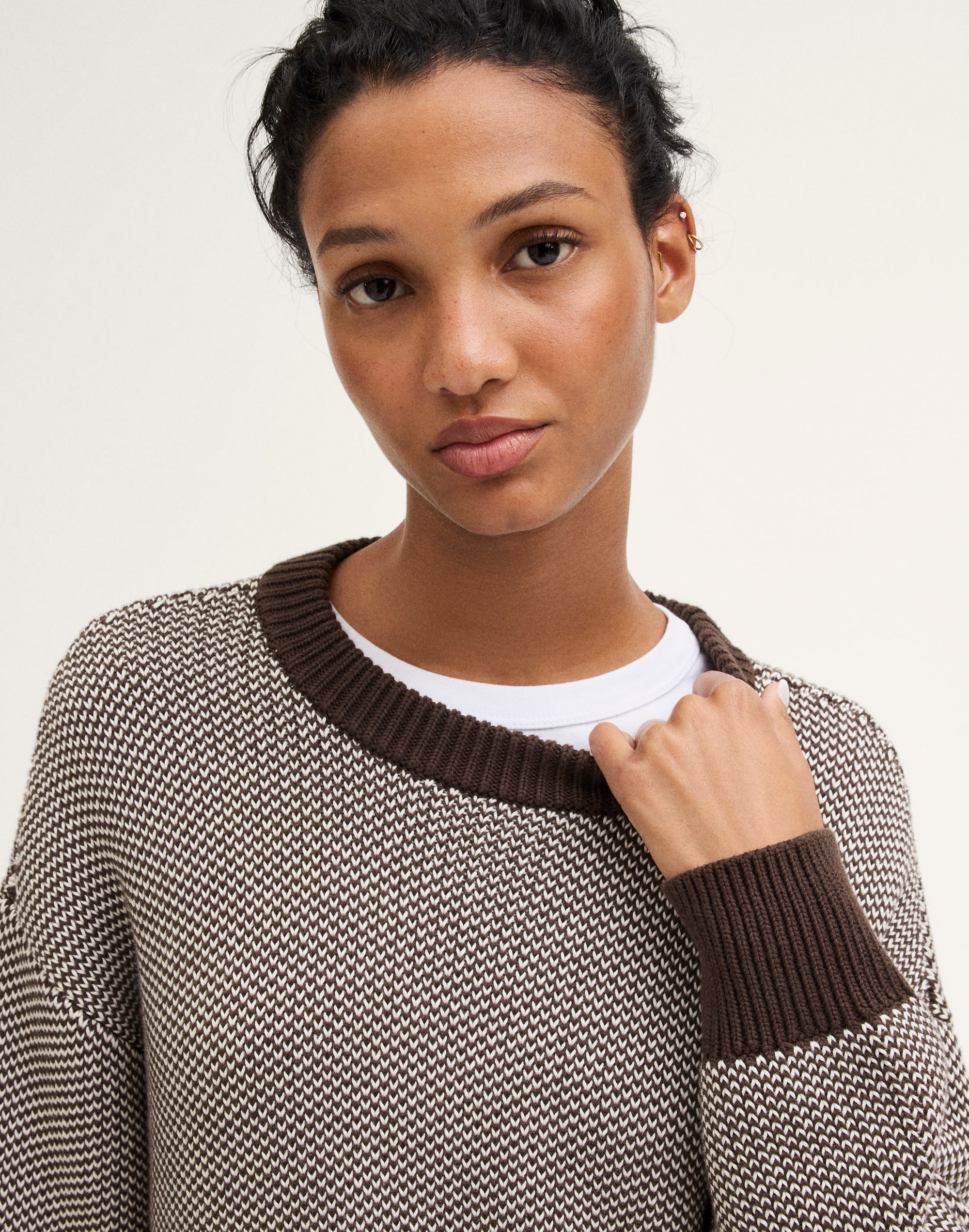 Textured-Stitch Crewneck Sweater in 100% Cotton