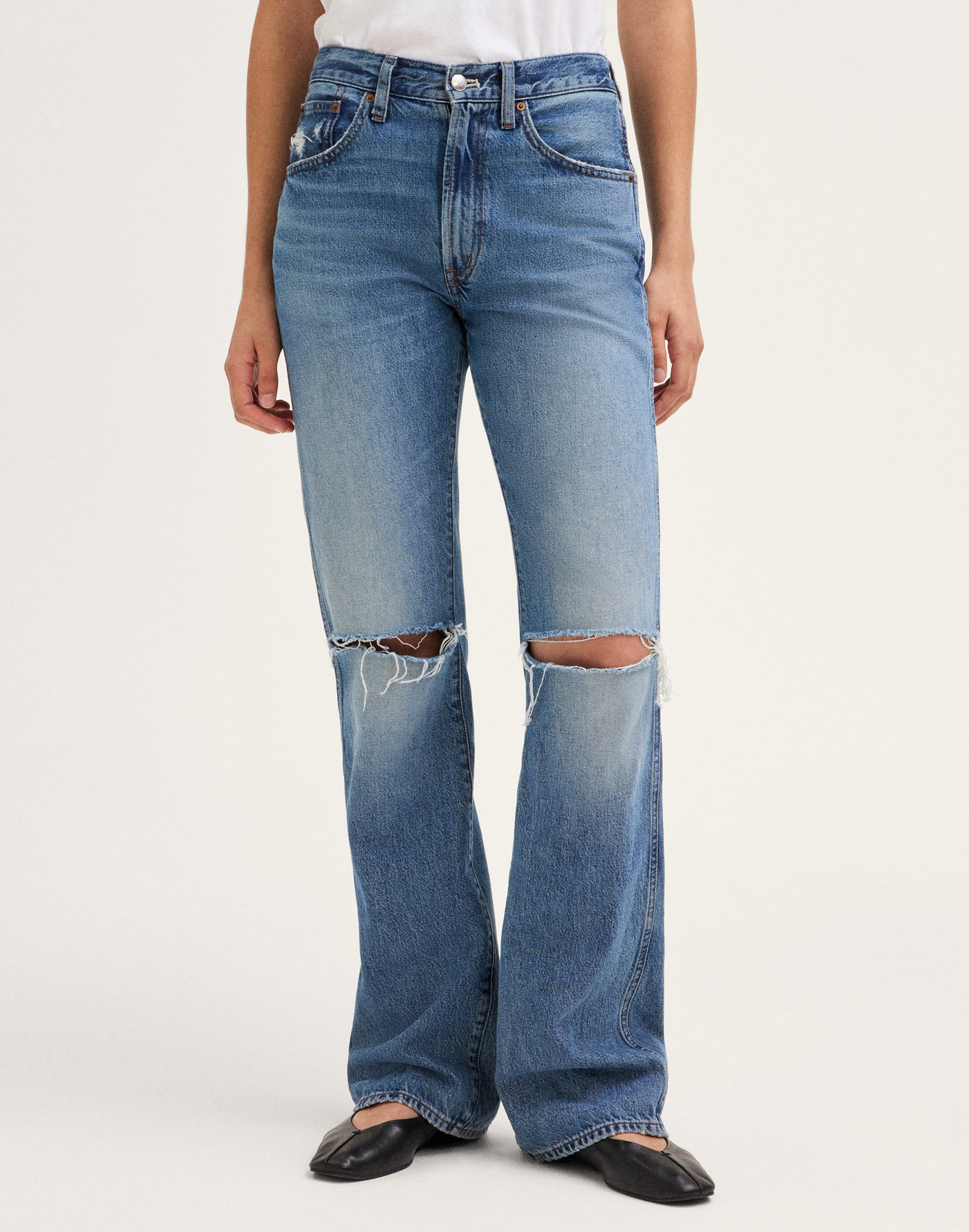 Relaxed Bootcut Jeans