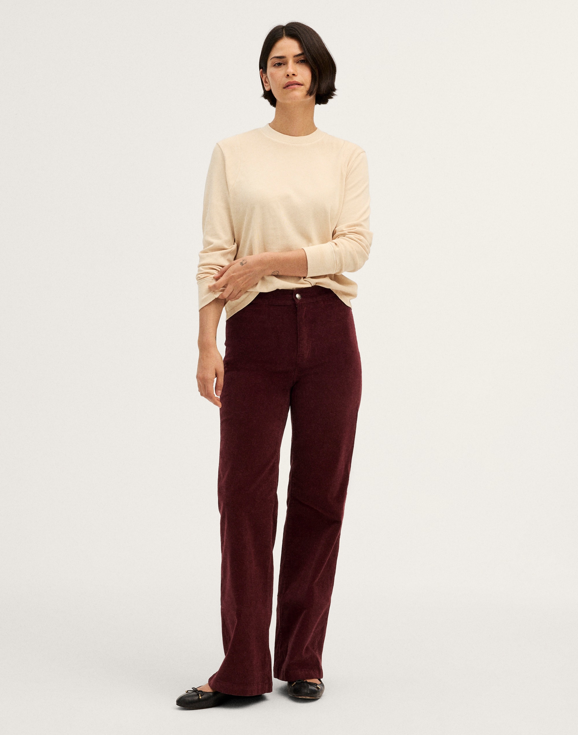 The Curvy Wide-Leg Pant in Corduroy - Red