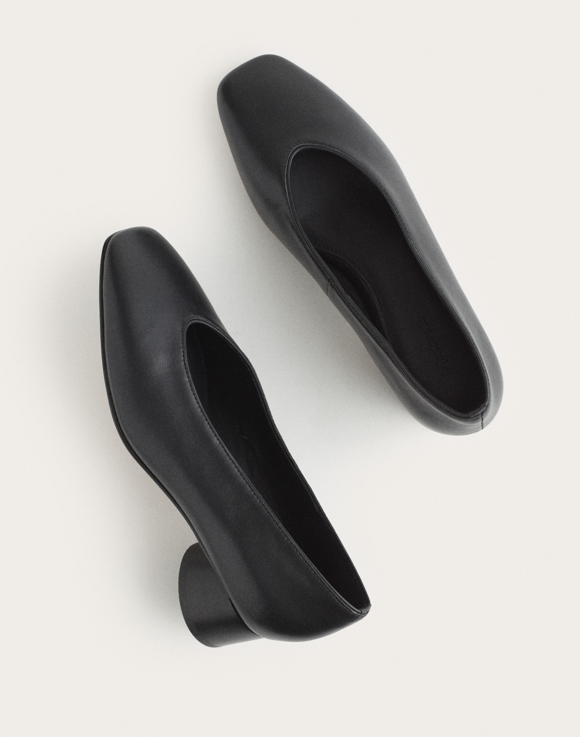 Madewell The Mylie Pump In True Black