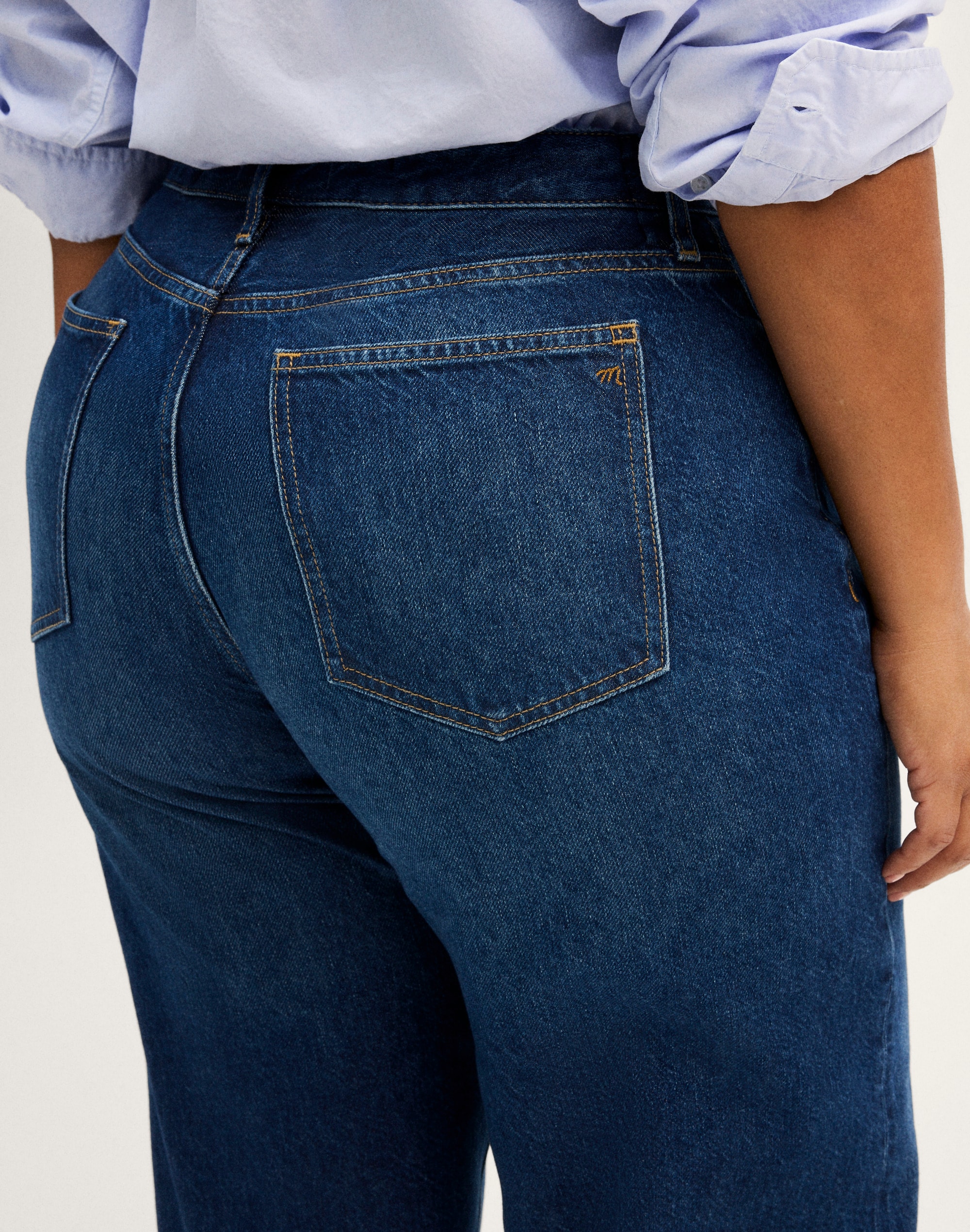 The Plus Curvy Perfect Vintage Wide-Leg Jean in Airy Denim