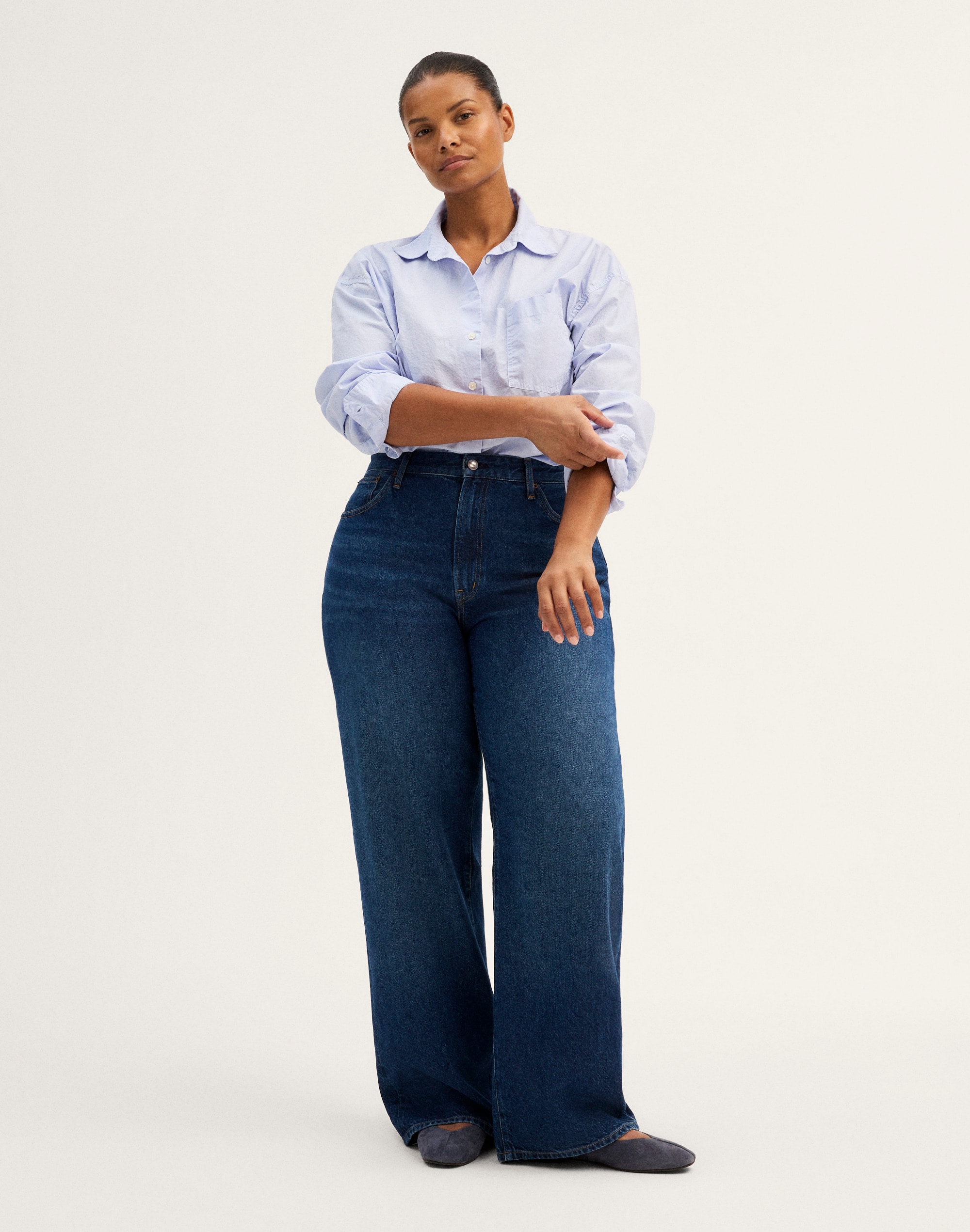 The Plus Curvy Perfect Vintage Wide-Leg Jean in Airy Denim