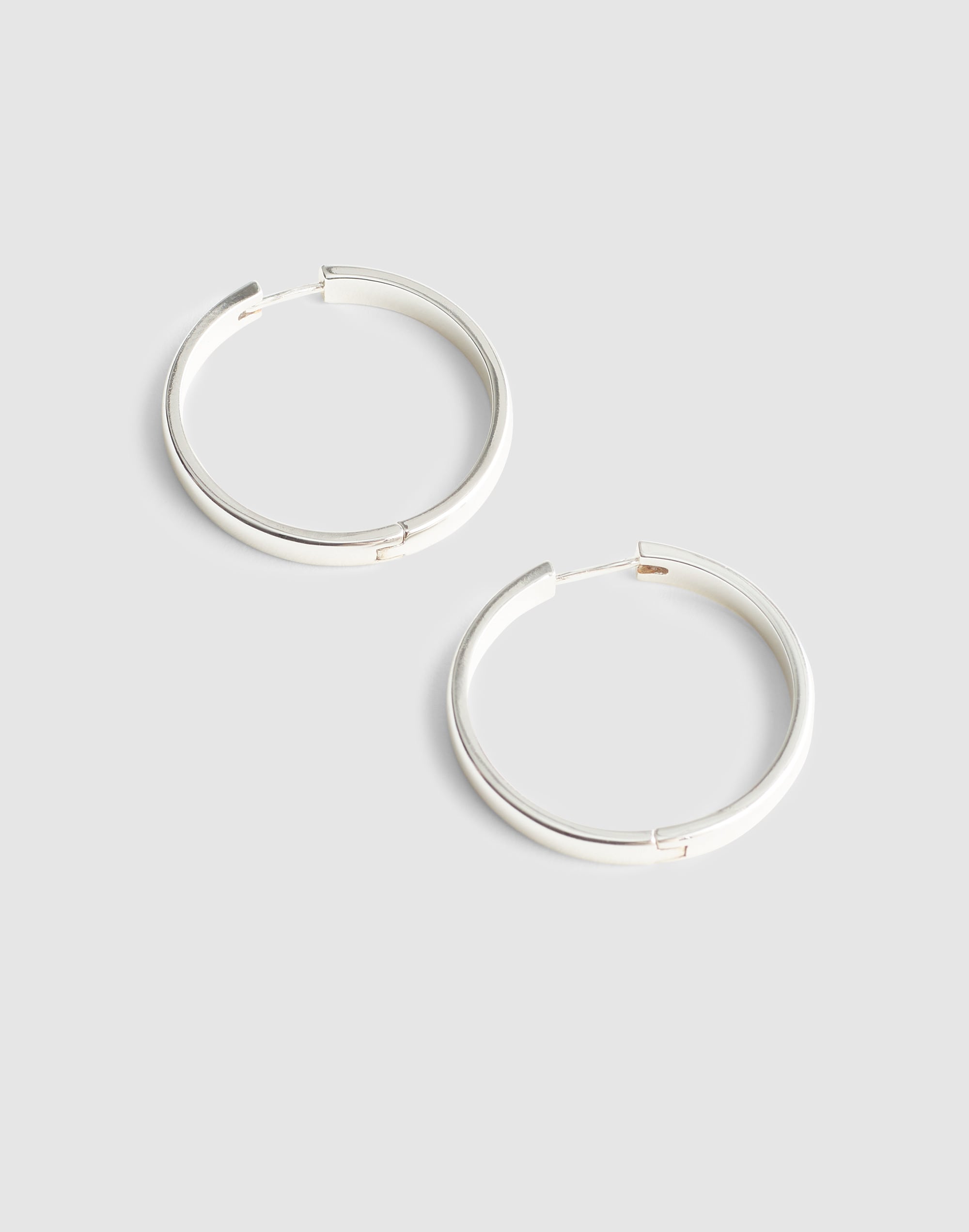 Madewell Classic Large Hoop Earrings In Warm Silver