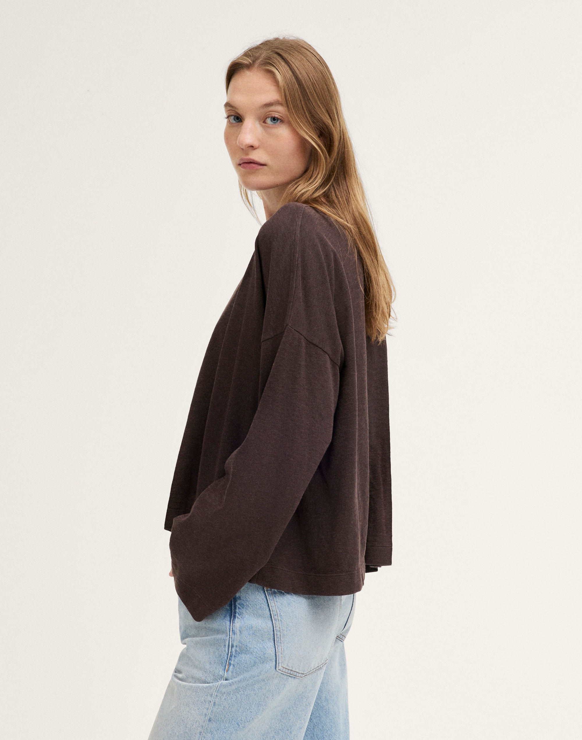 Easy Crewneck Long-Sleeve Tee in Sunday Slub