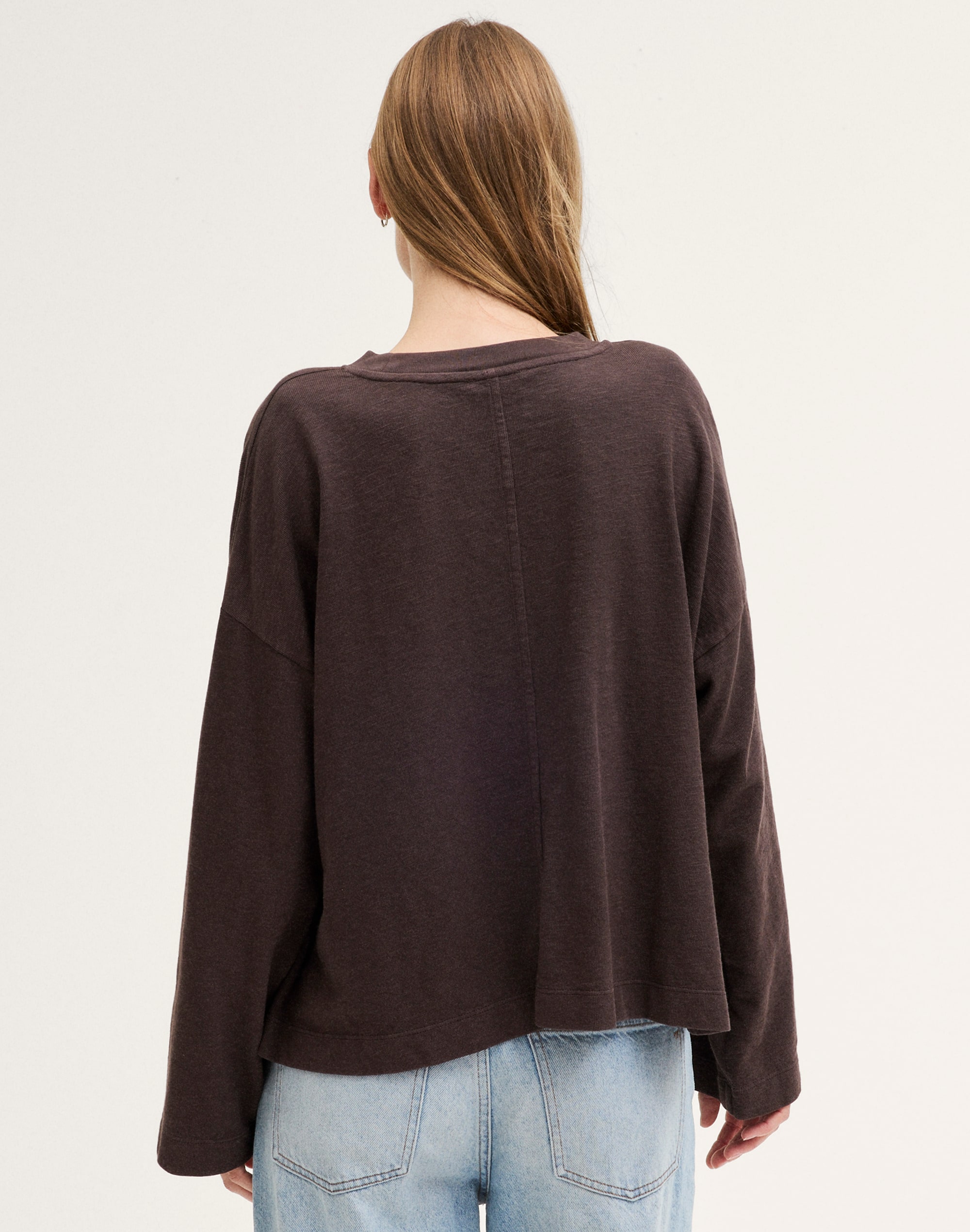 Easy Crewneck Long-Sleeve Tee in Sunday Slub