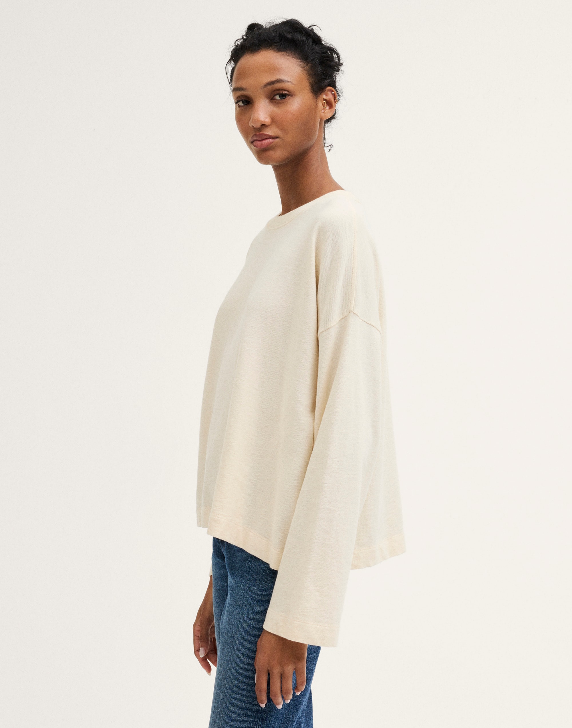 Easy Crewneck Long-Sleeve Tee in Sunday Slub