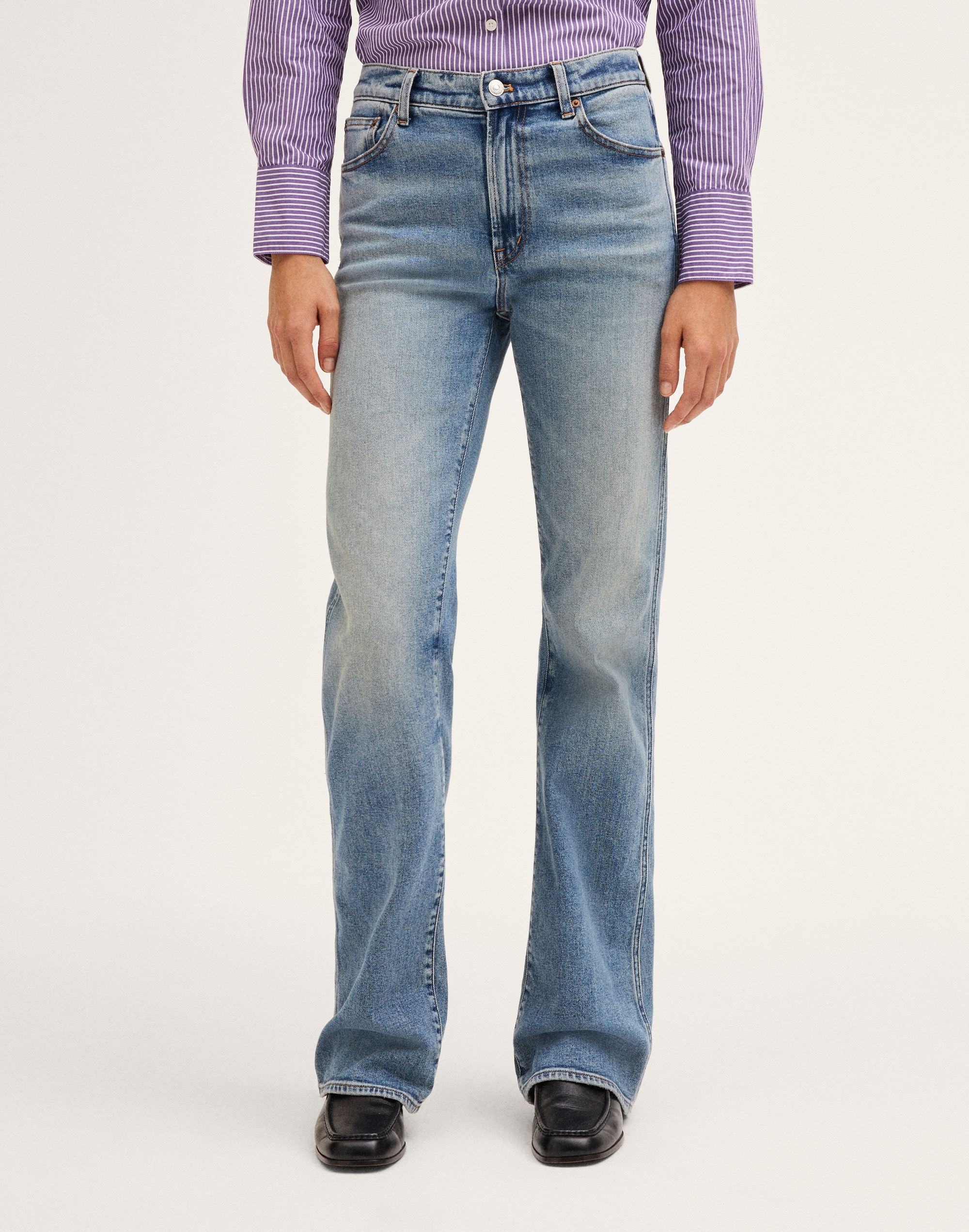Relaxed Bootcut Jeans