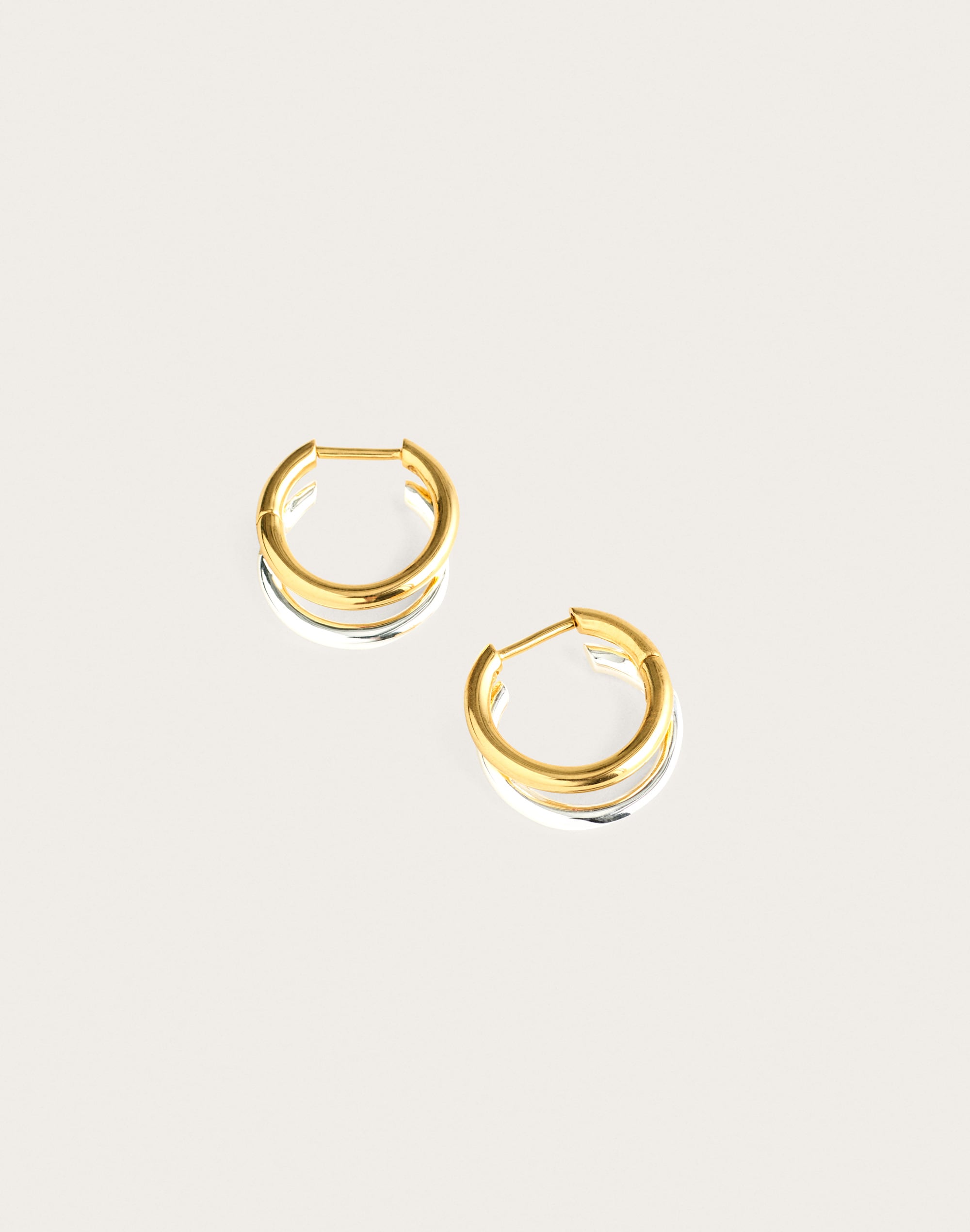 mixed-metal double-hoop earrings
