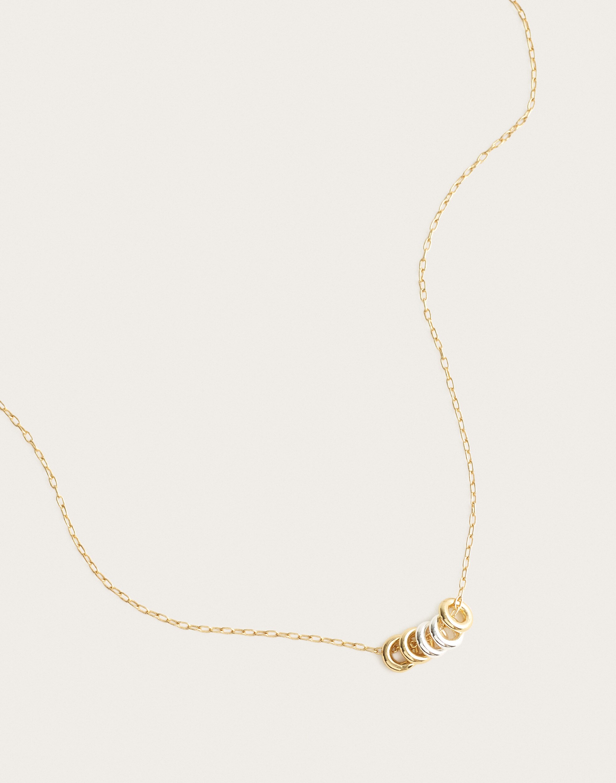 Mutli-Ring Chain Necklace