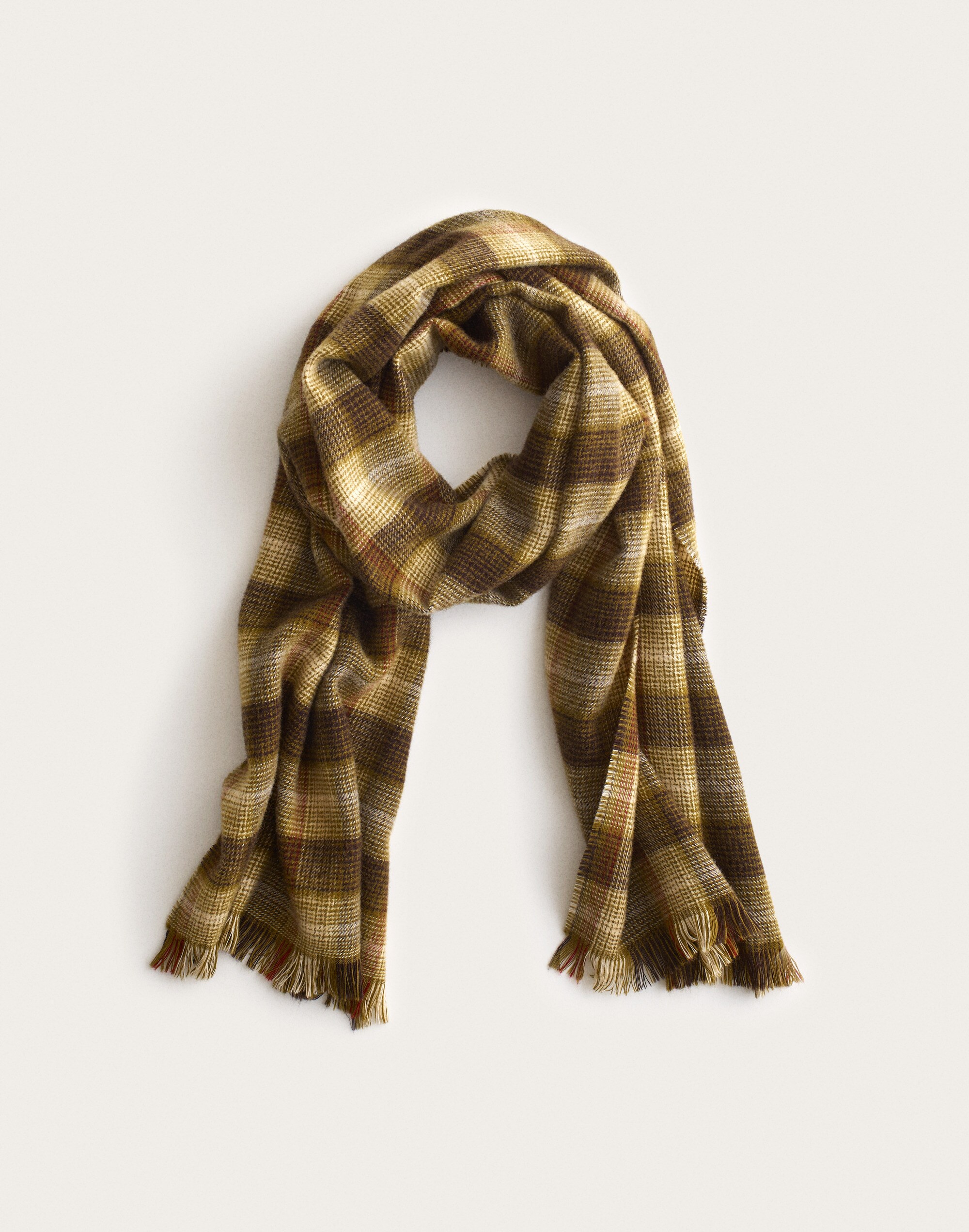 Fringed Scarf in 100% Wool