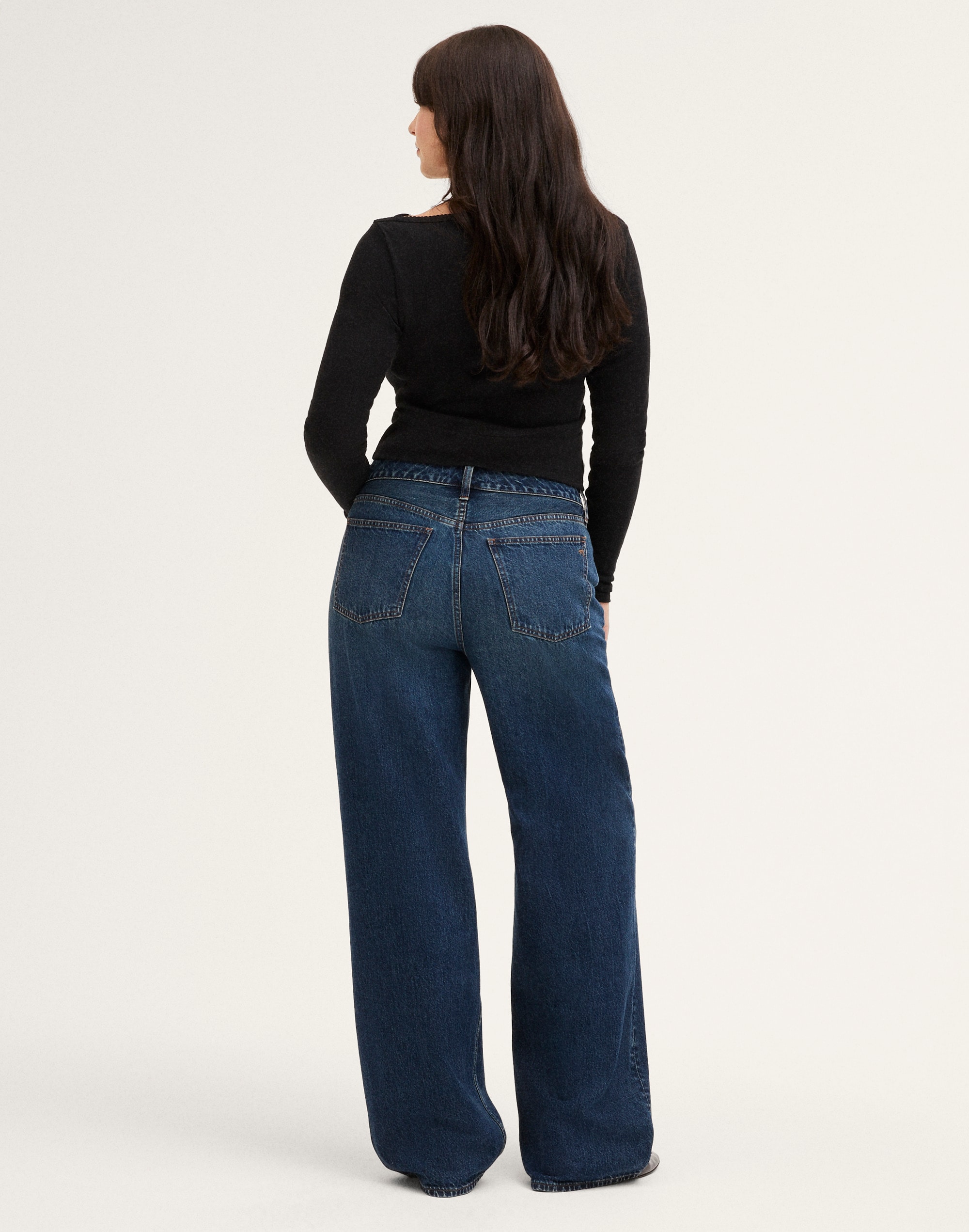 Curvy Low-Slung Baggy Jeans